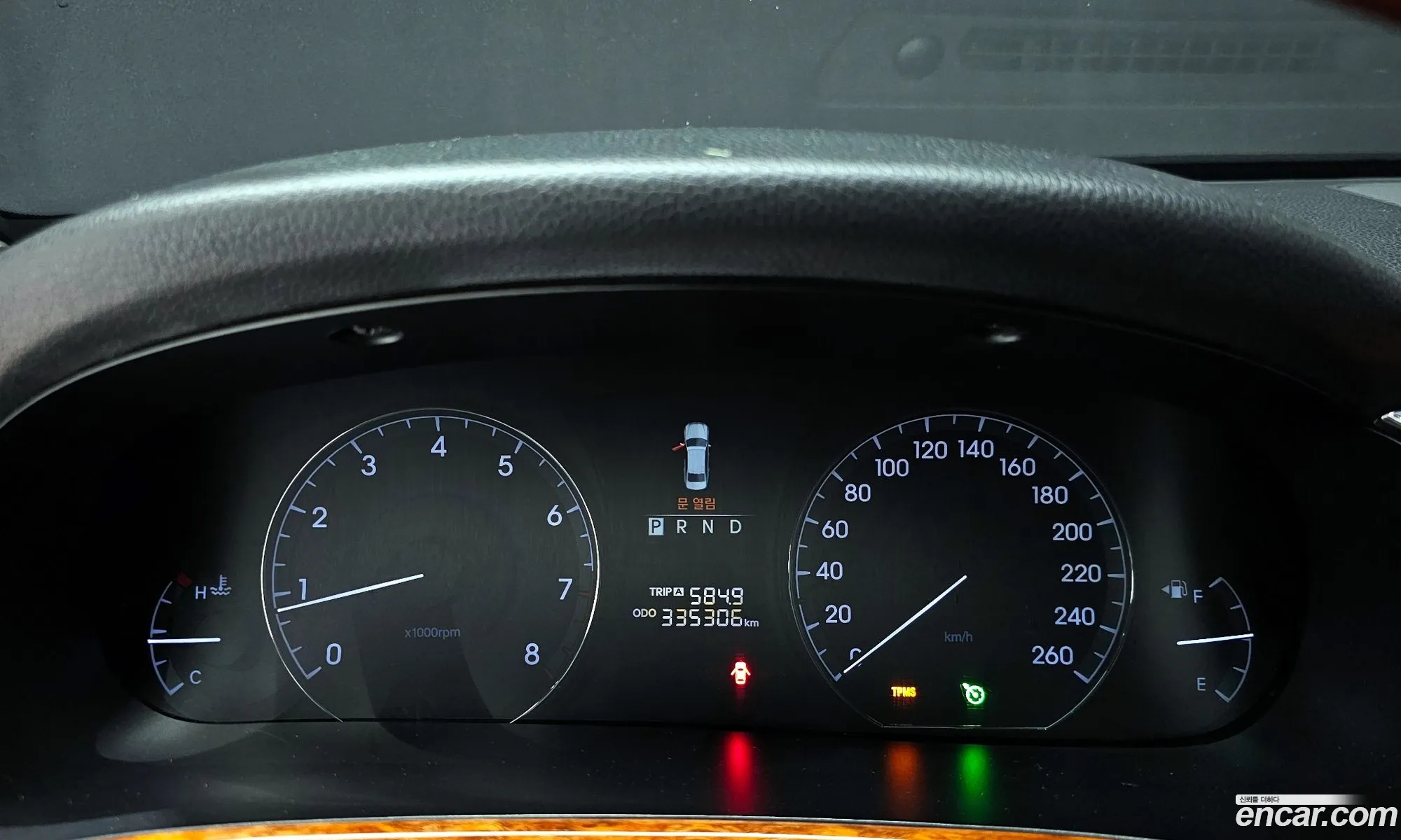 Hyundai Equus 2009 — 11