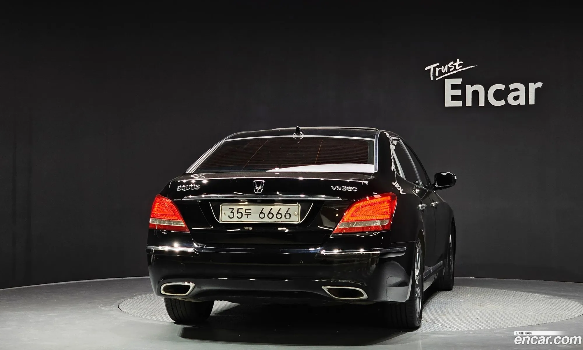 Hyundai Equus 2009 — 14