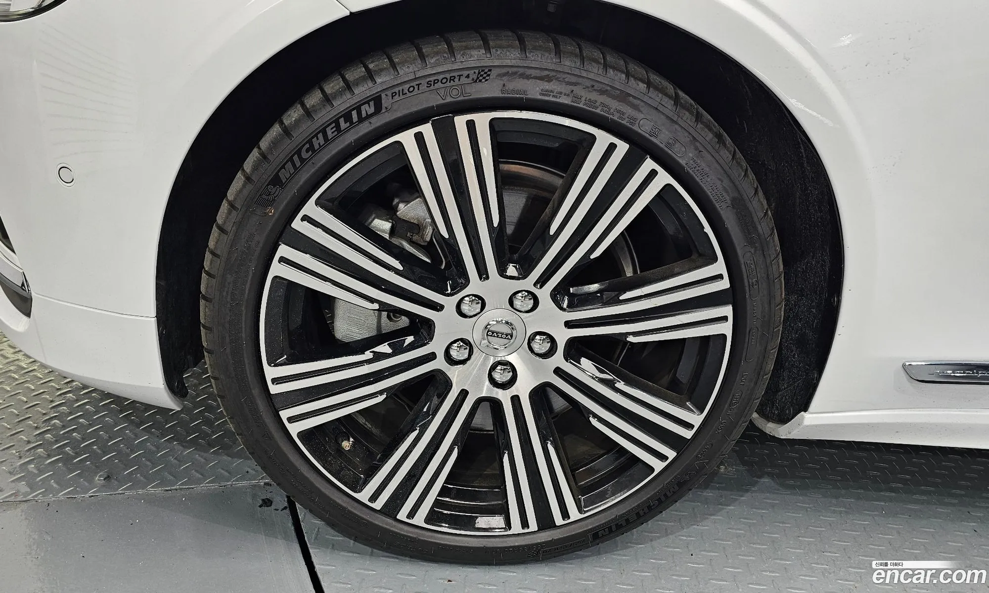 Volvo S90 2025 LVYPT062 — 10