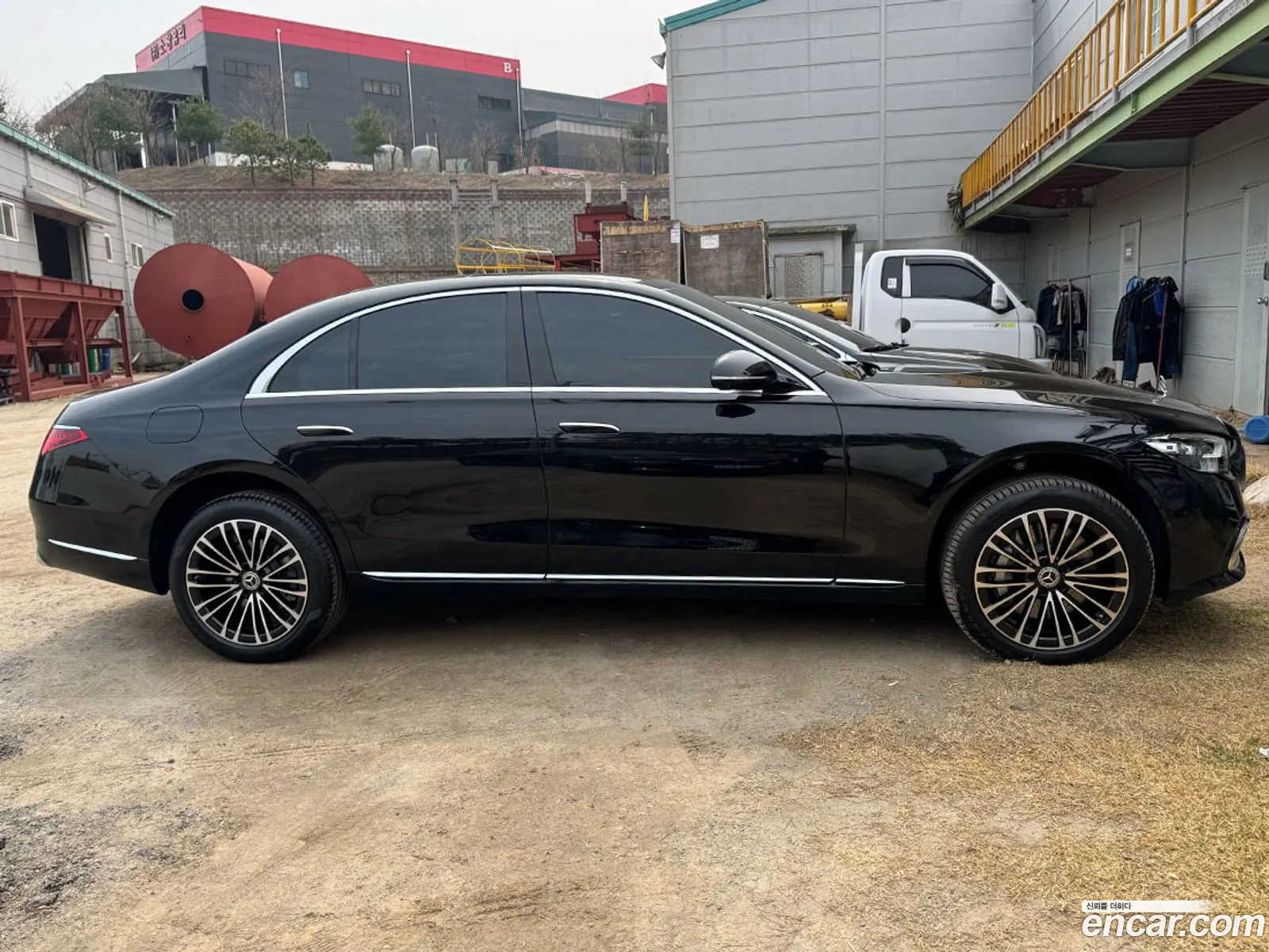 Mercedes-Benz S-Class W223 2025 — 8