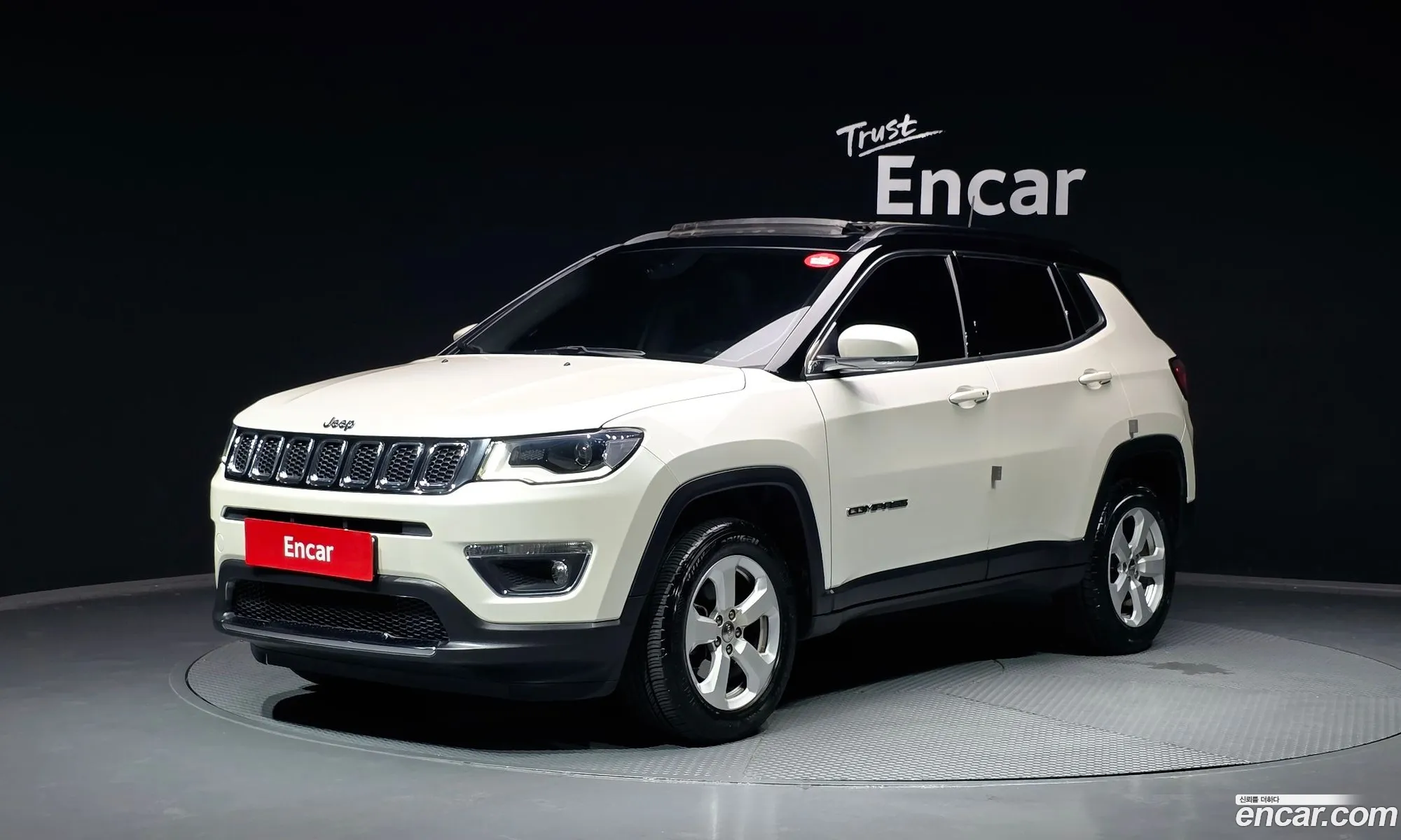 Jeep Compass 2019 3C4NJDCB0KT826179 — 3