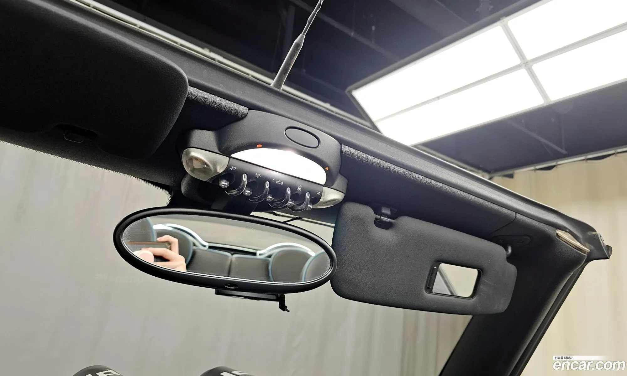 Mini Cooper S Convertible 2013 WMWZP3102DT279939 — 19