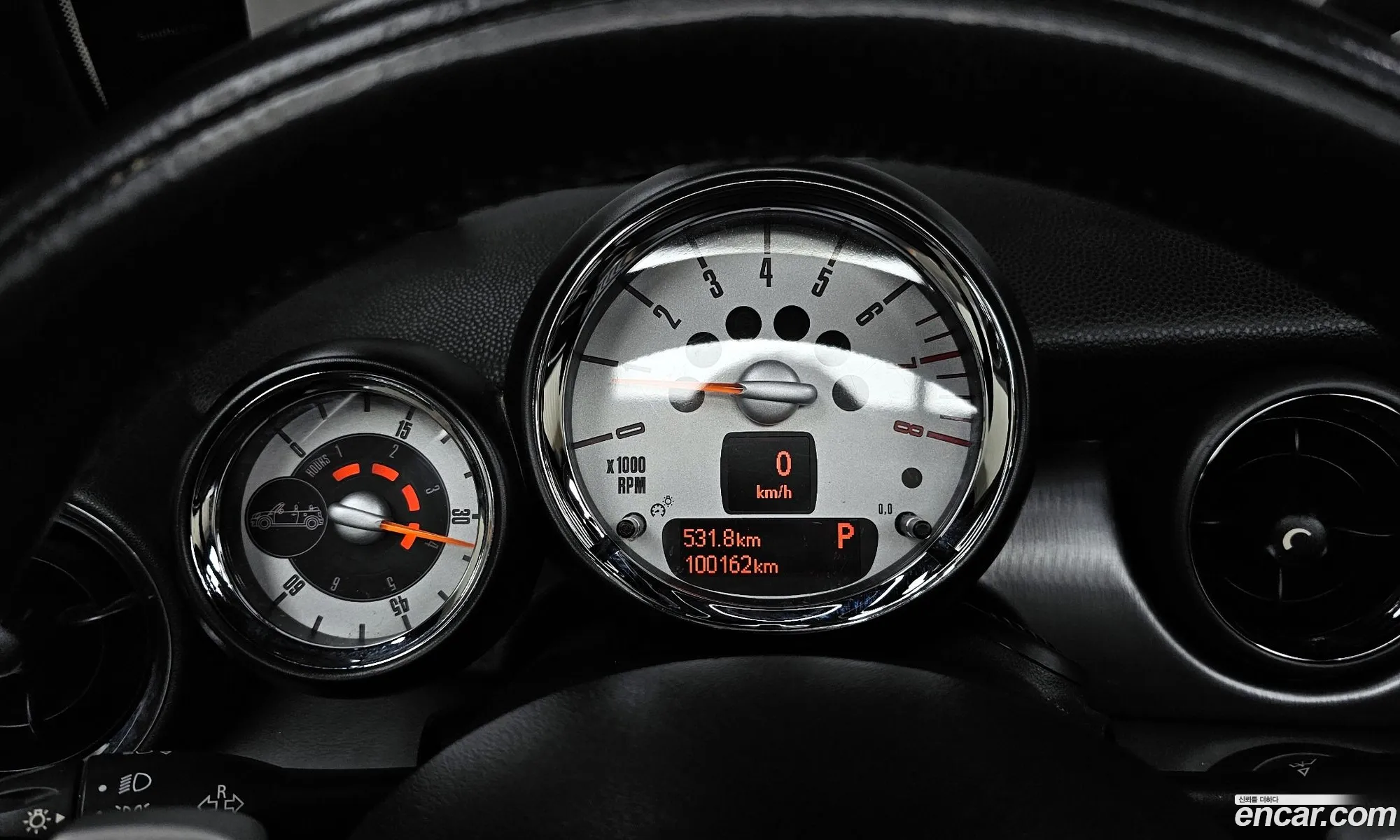 Mini Cooper S Convertible 2013 WMWZP3102DT279939 — 3