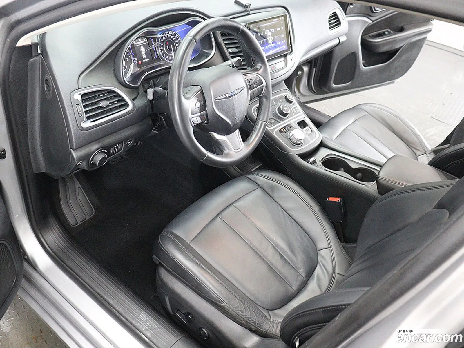 Chrysler 200 2015 — 15