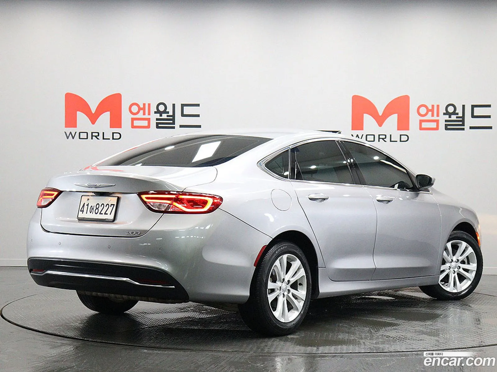 Chrysler 200 2015 — 16
