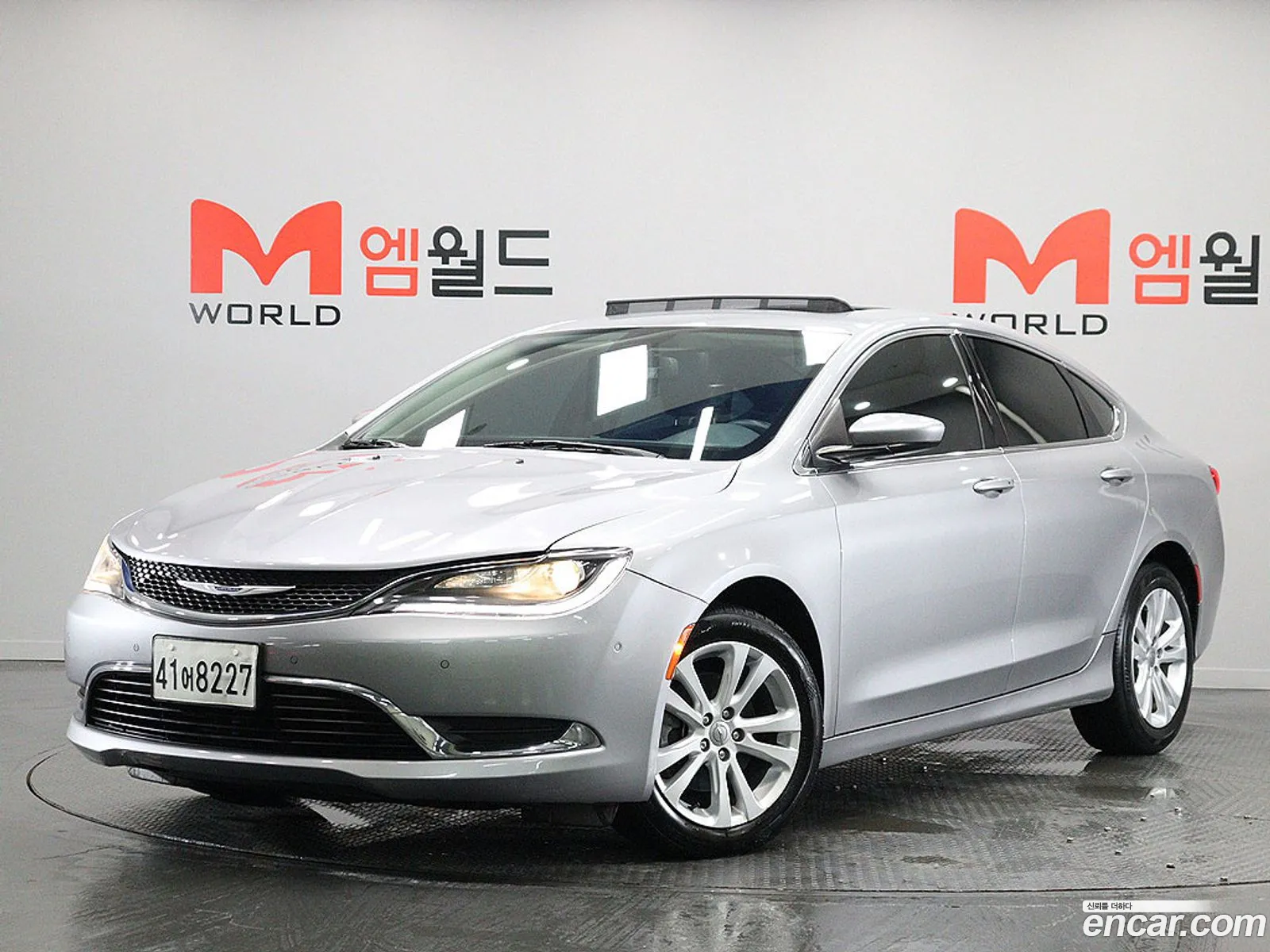 Chrysler 200 2015 — 17