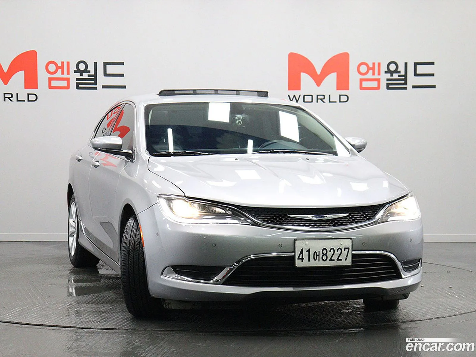 Chrysler 200 2015 — 13