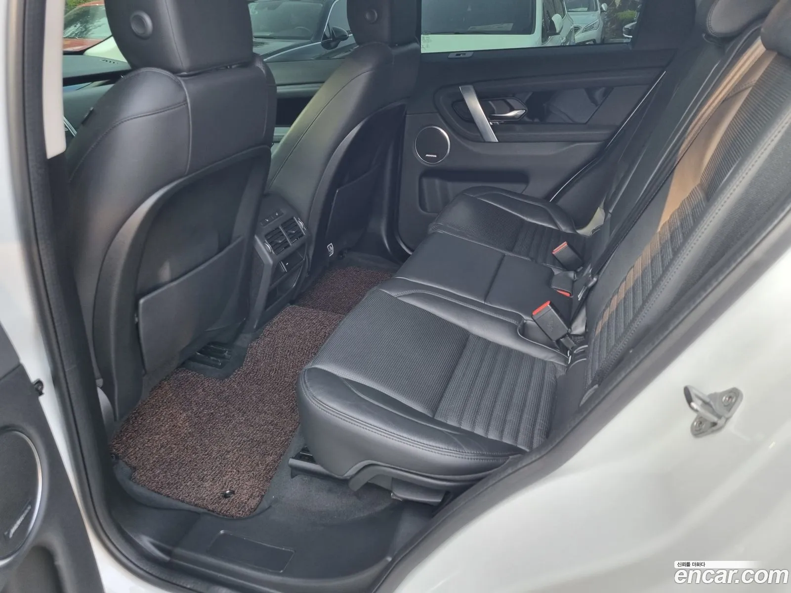 Land Rover Discovery Sport 2020 — 5