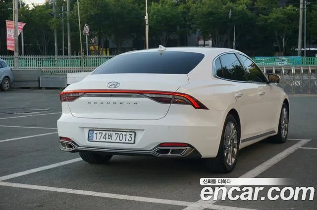 Hyundai Grandeur IG Hybrid 2021 — 3
