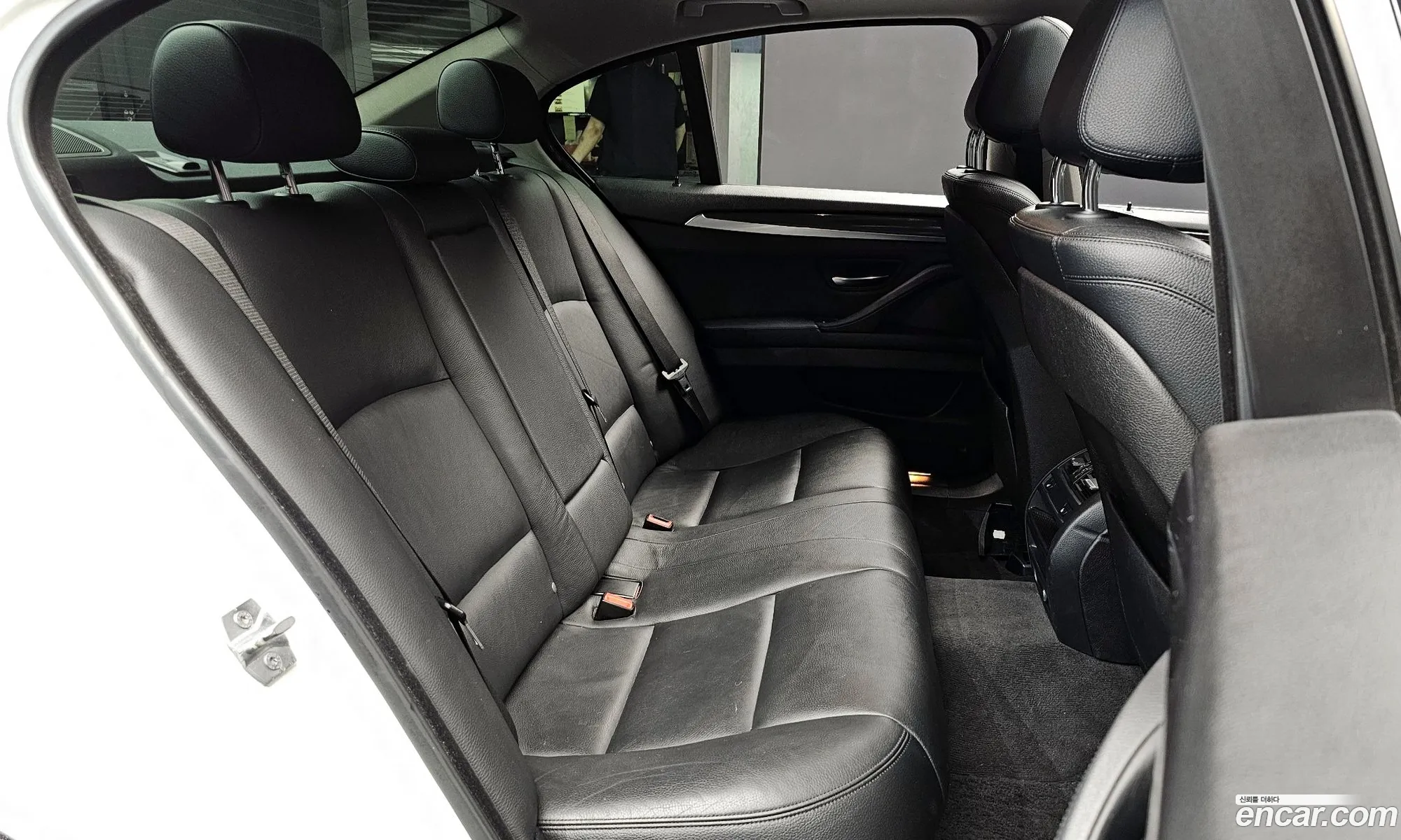 BMW 5 Series 2013 WBA5B9102ED028758 — 2