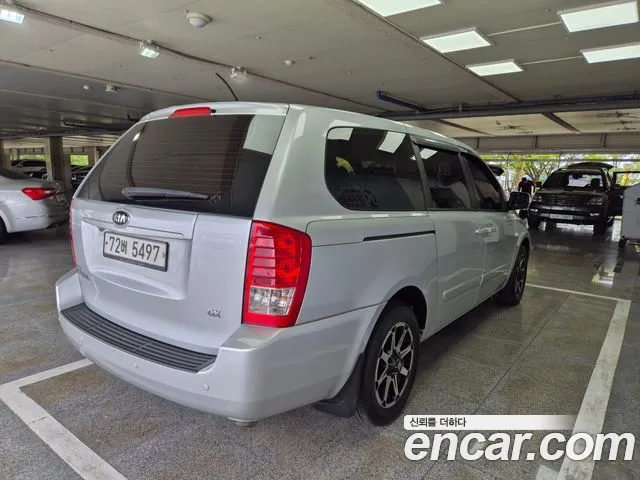 Kia Carnival R 2014 — 2