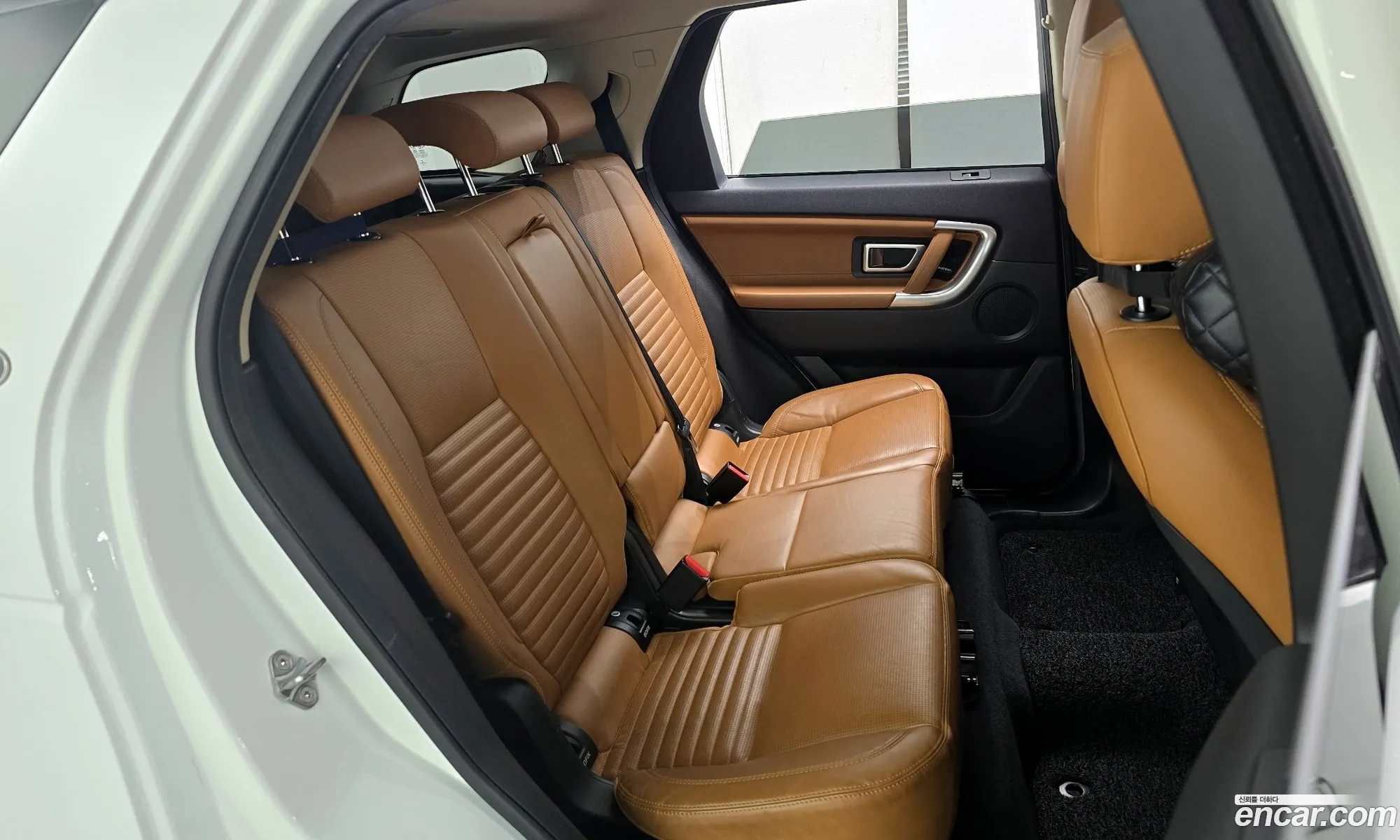 Land Rover Discovery Sport 2018 — 12