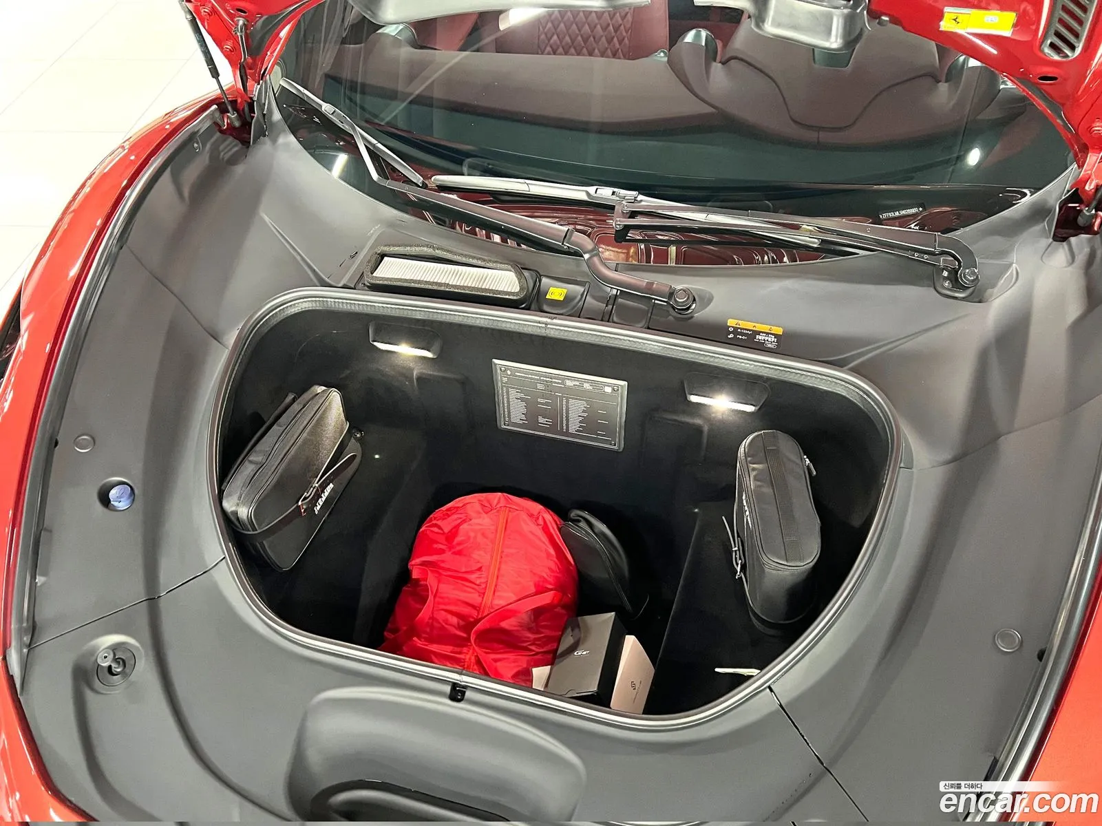 Ferrari F8 Spider 2021 — 9
