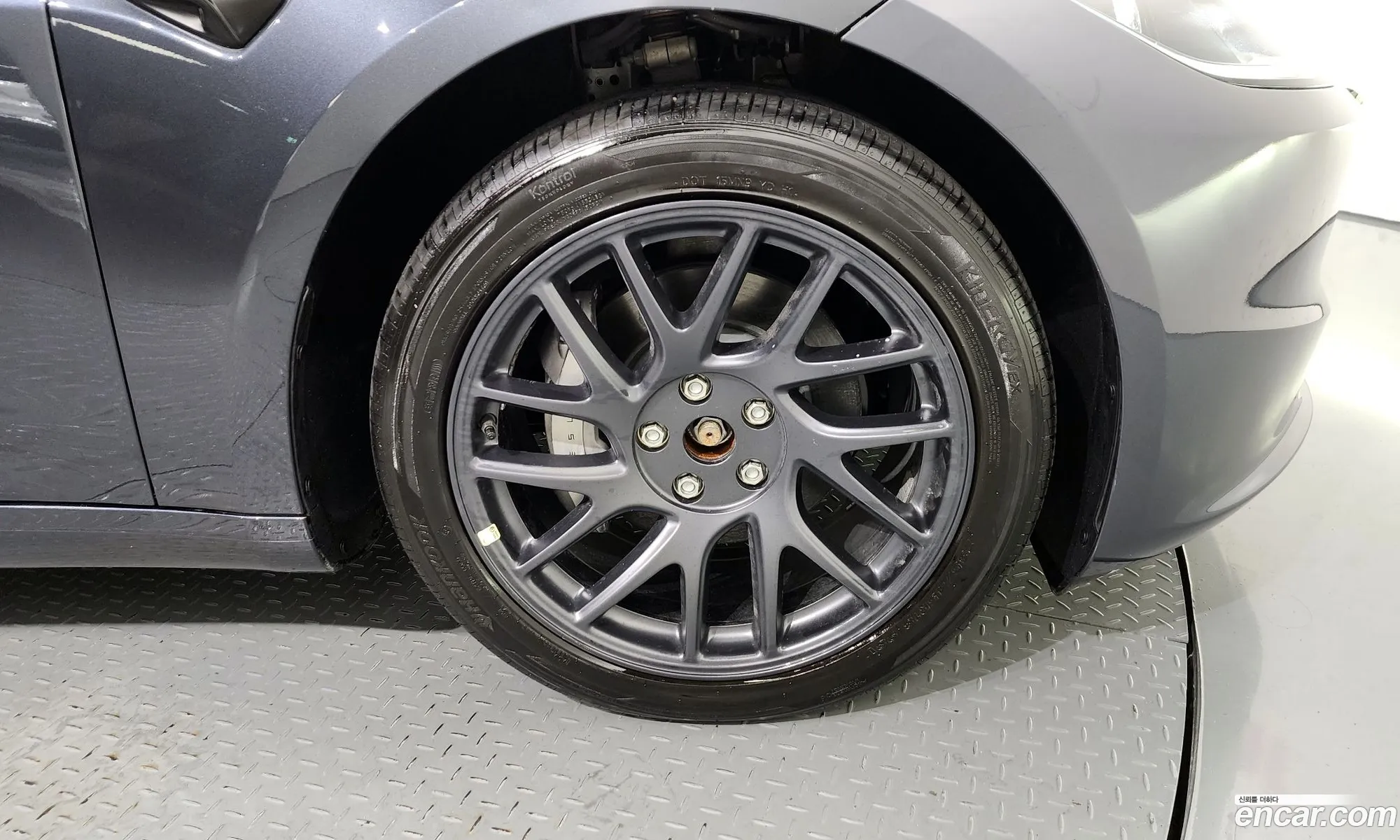 Tesla Model 3 2024 LRW3E7EK0RC192224 — 18