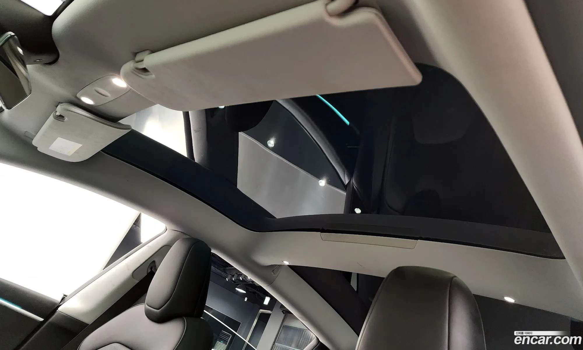 Tesla Model 3 2024 LRW3E7EK0RC192224 — 4