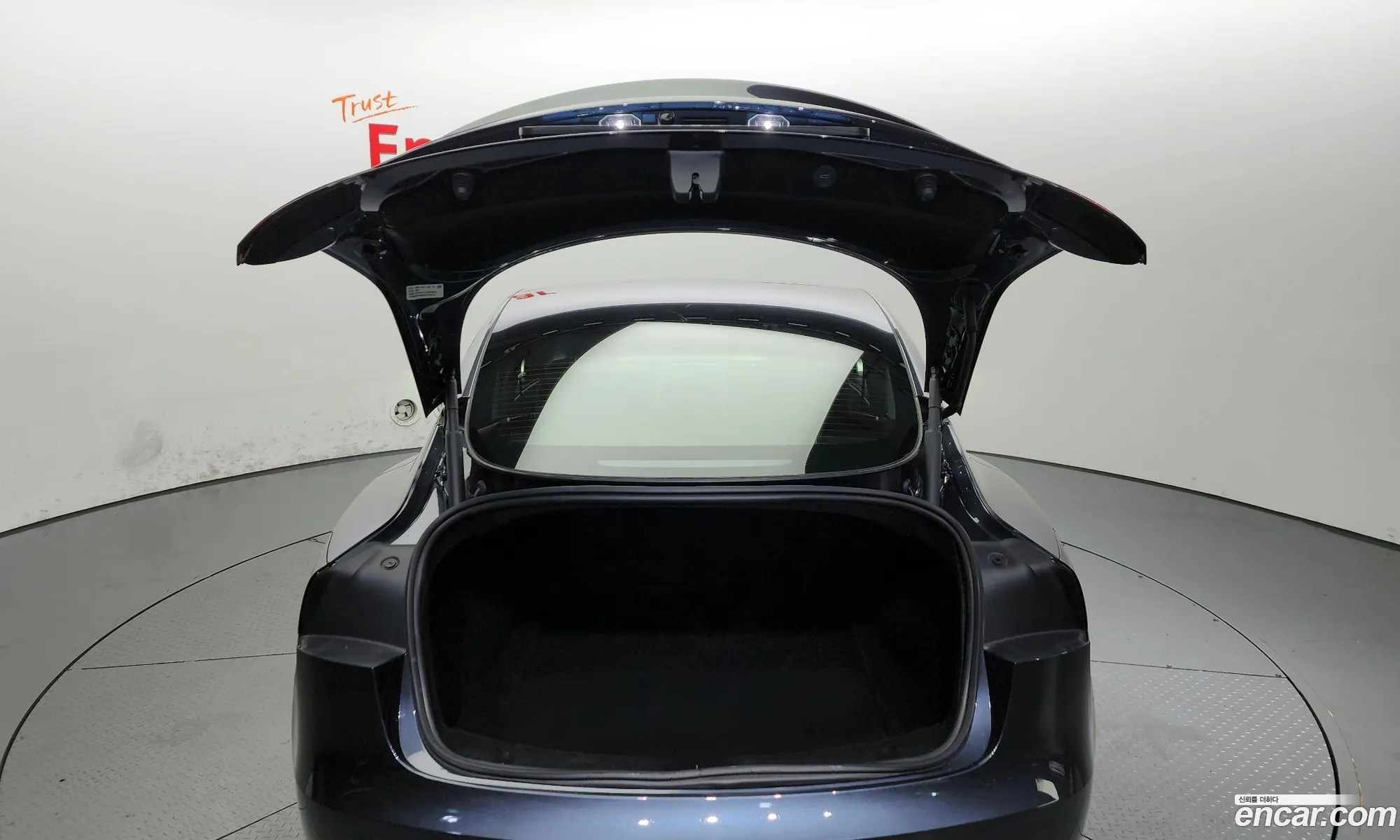 Tesla Model 3 2024 LRW3E7EK0RC192224 — 13