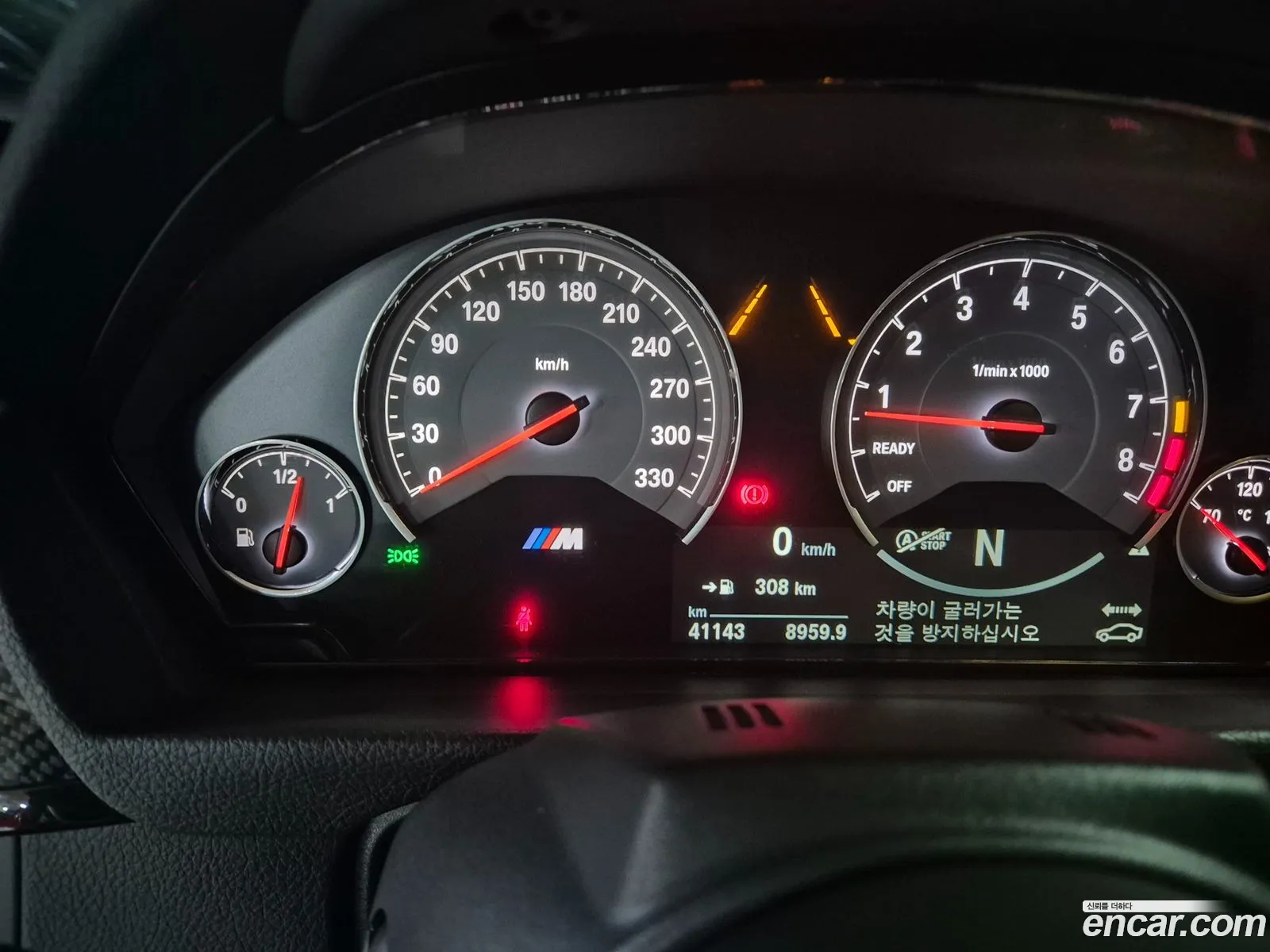 BMW M4 2017 — 13