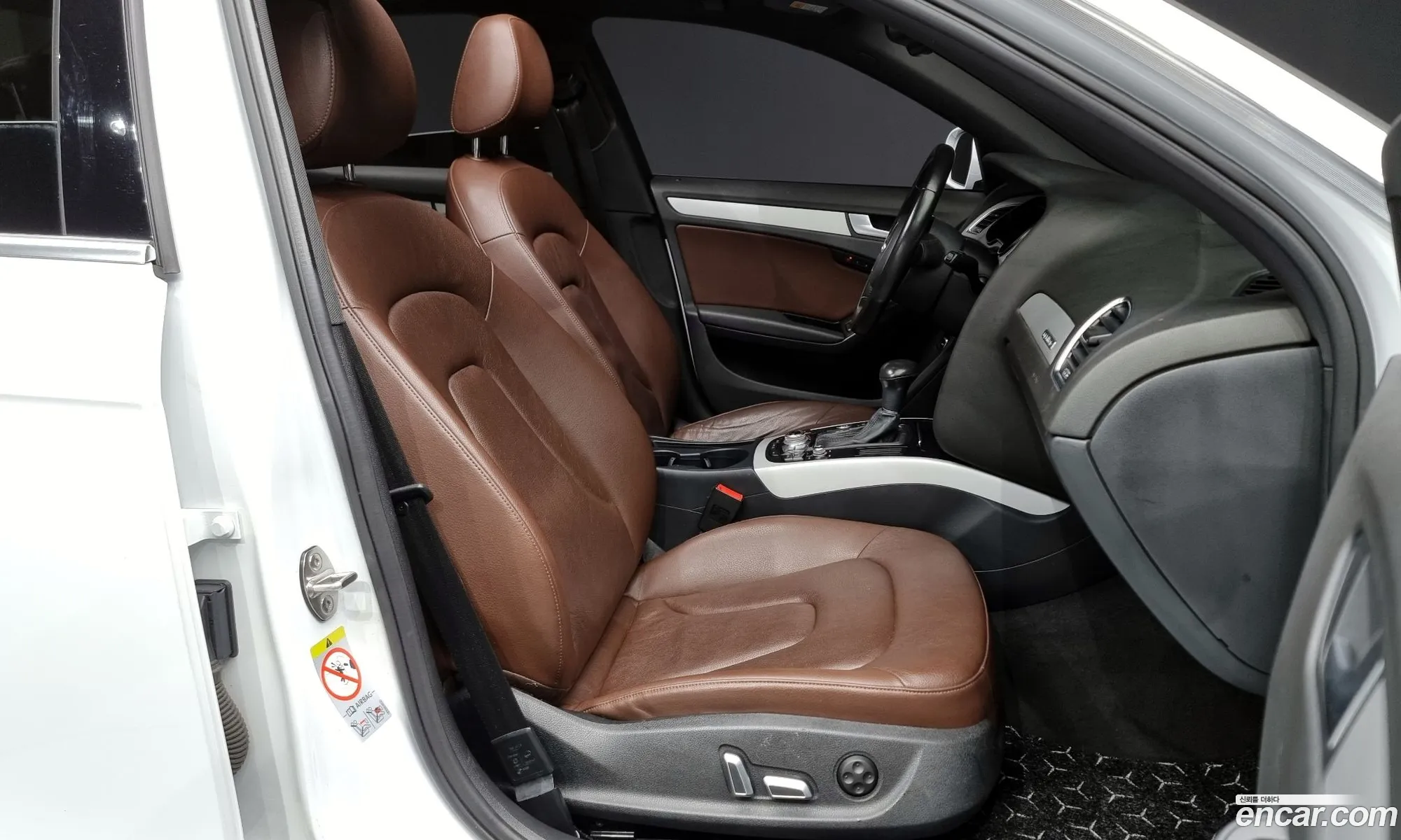 Audi A4 2015 WAUZZZ8K0FA113342 — 3