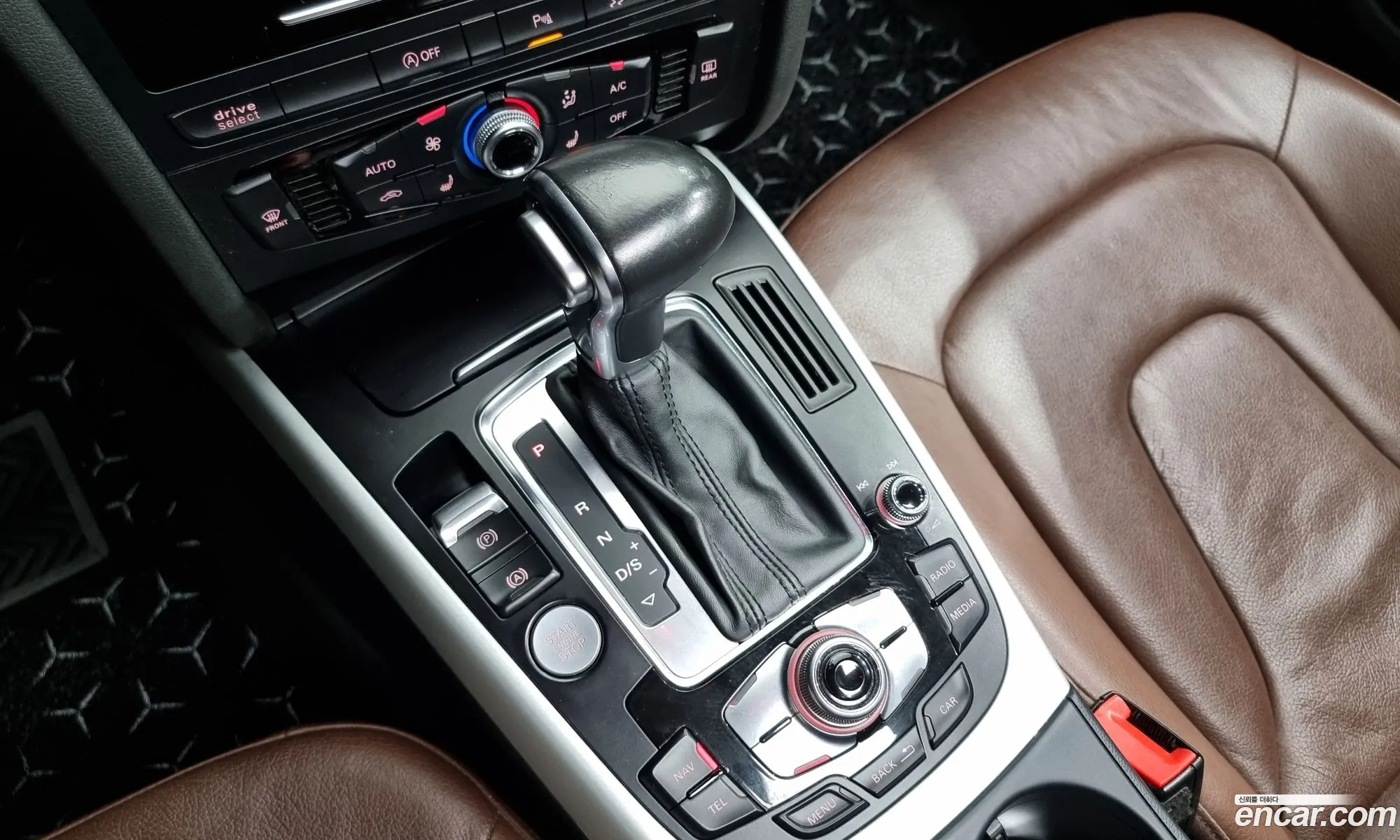 Audi A4 2015 WAUZZZ8K0FA113342 — 4