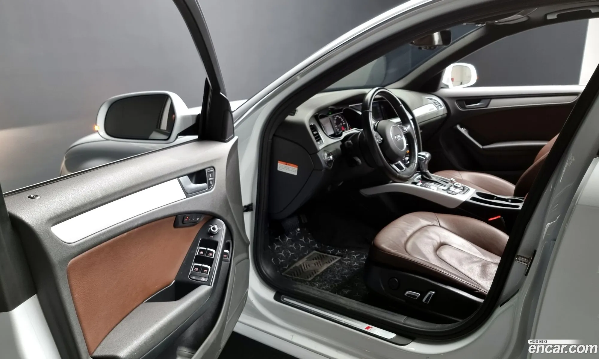 Audi A4 2015 WAUZZZ8K0FA113342 — 2