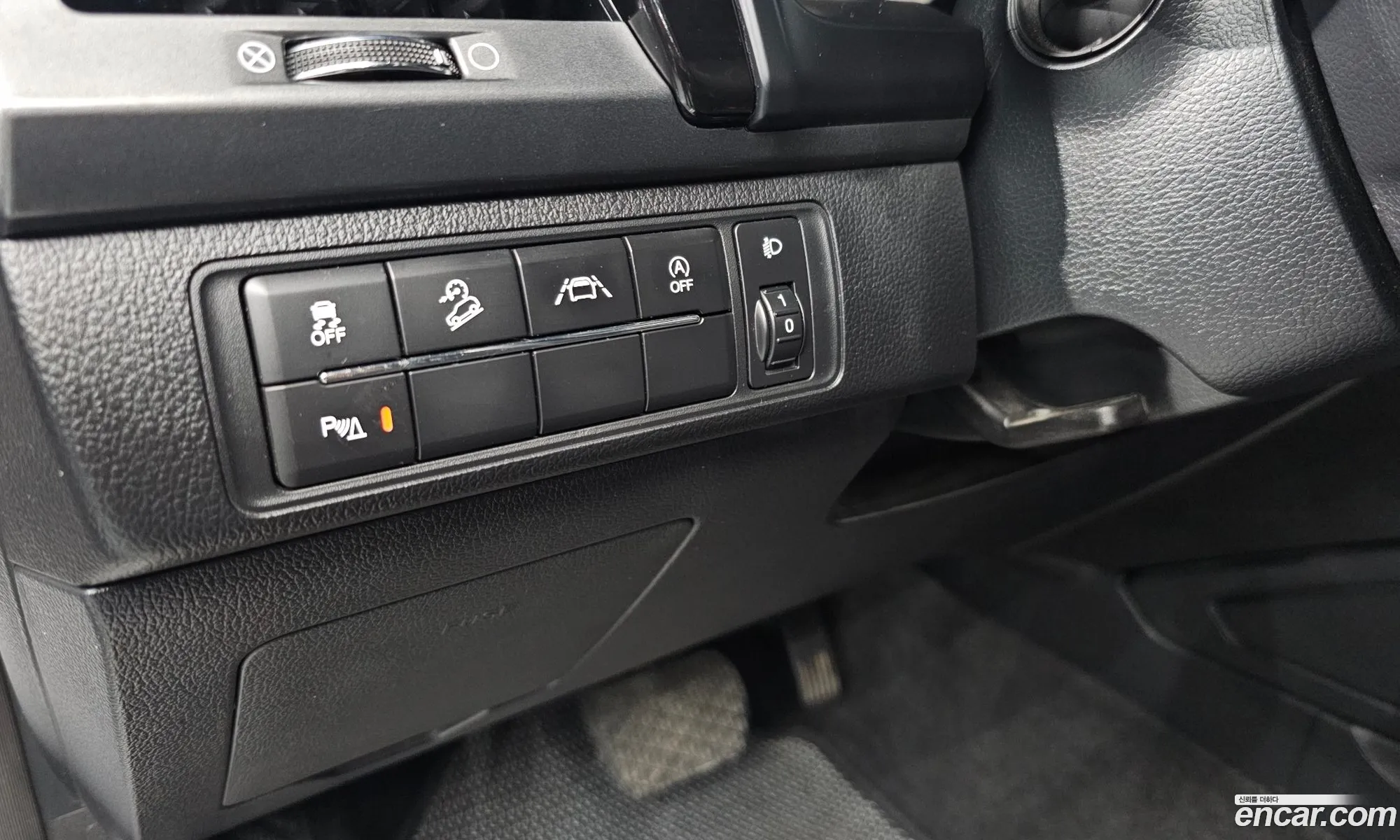 KG Mobility (SsangYong) Rexton Sports Khan 2022 — 17
