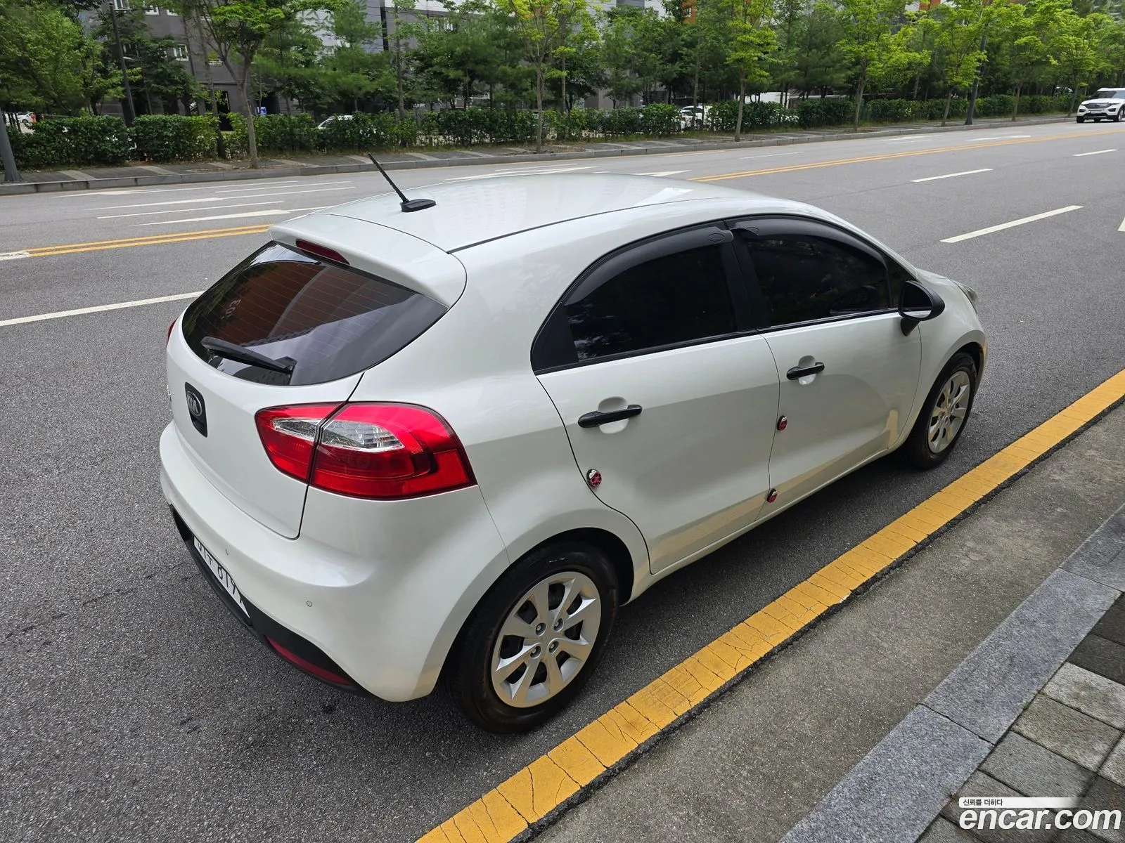 Kia Pride 2013 — 6