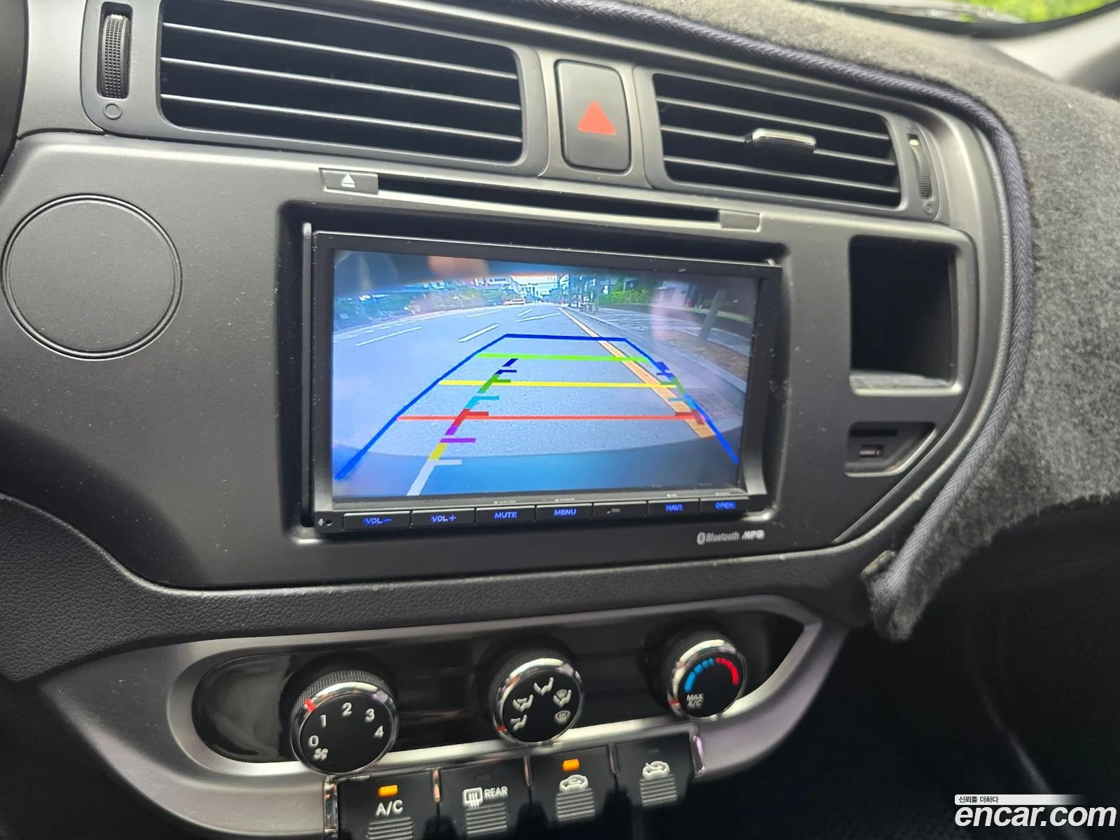 Kia Pride 2013 — 15
