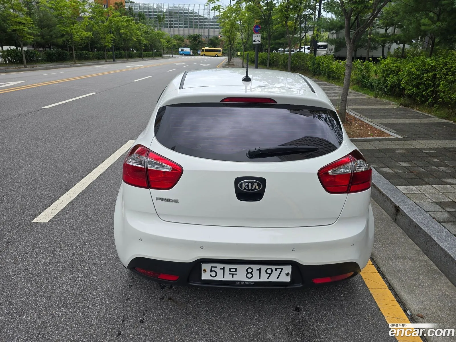 Kia Pride 2013 — 7