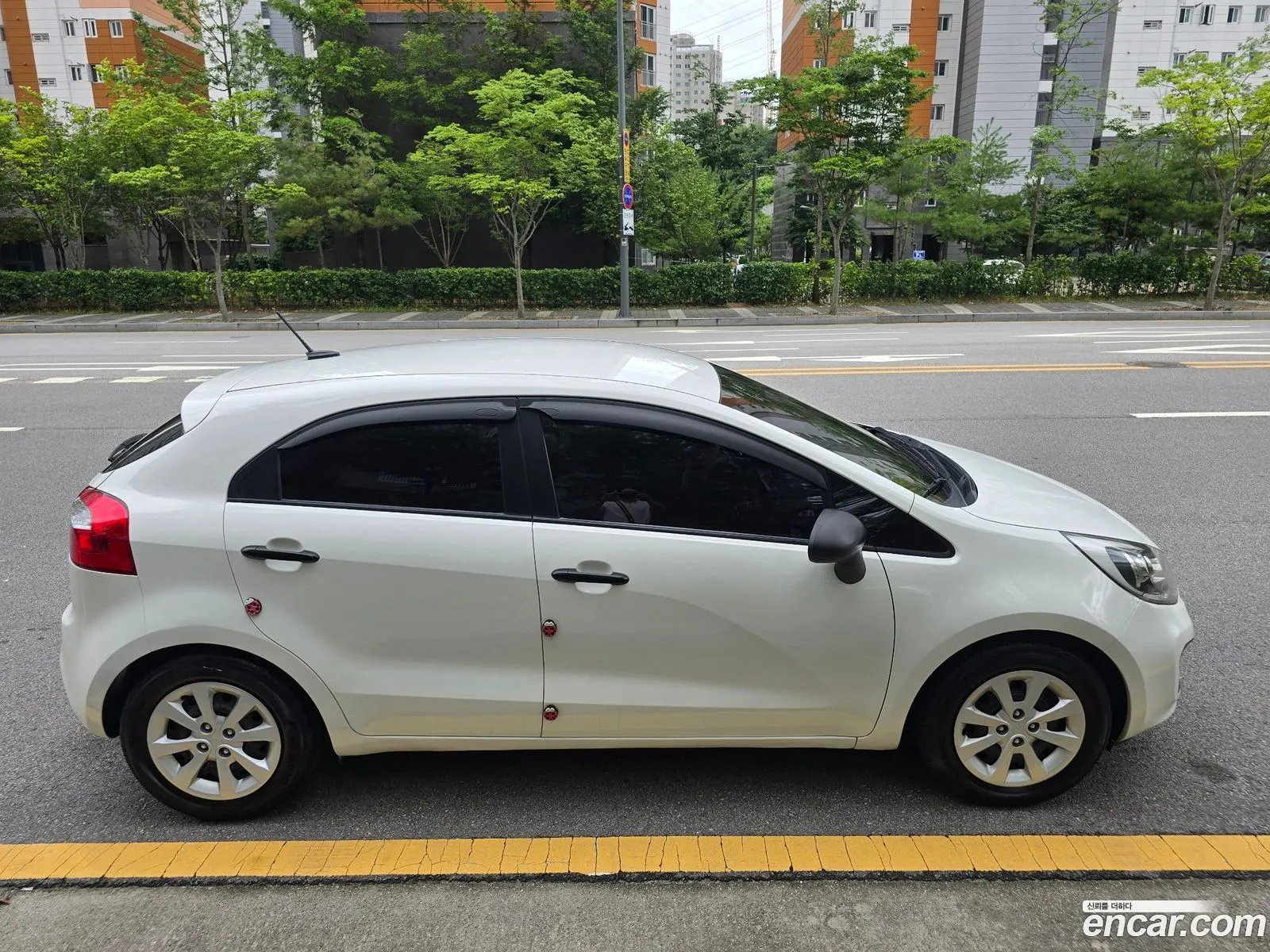 Kia Pride 2013 — 5
