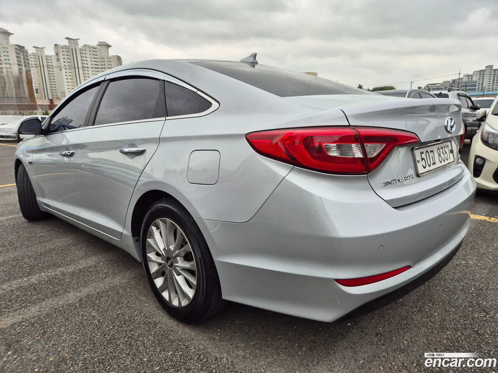 Hyundai LF Sonata 2014 — 15