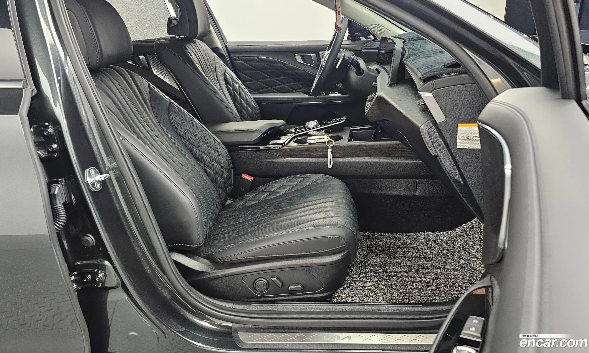 Kia K8 Hybrid 2024 — 7