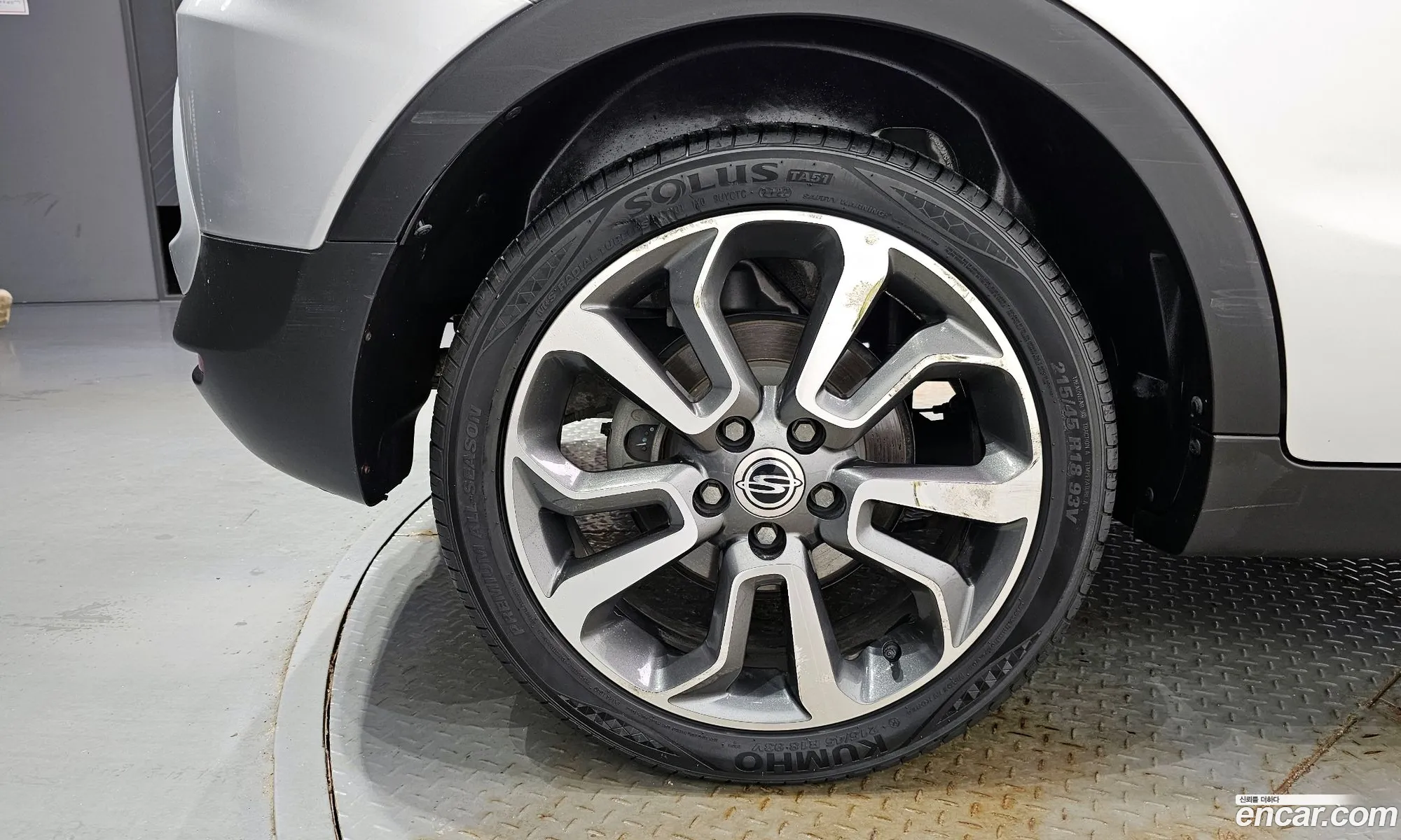 KG Mobility (SsangYong) Tivoli 2015 — 18