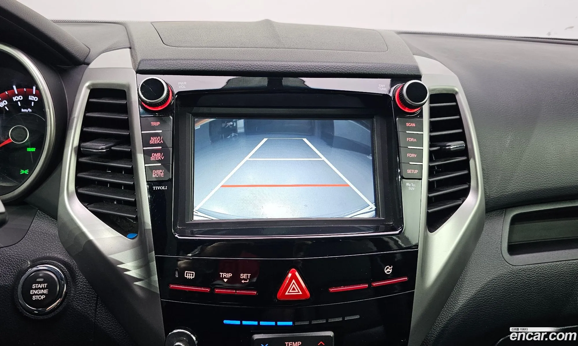 KG Mobility (SsangYong) Tivoli 2015 — 16