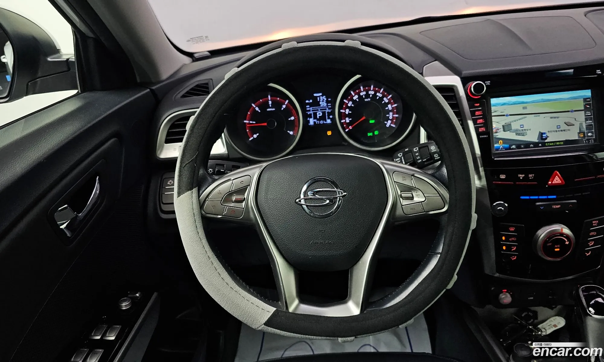KG Mobility (SsangYong) Tivoli 2015 — 9