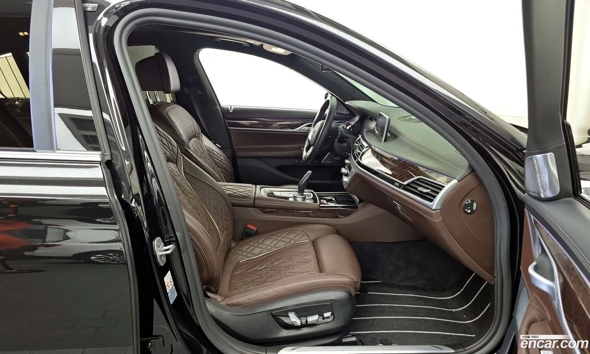 BMW 7 Series 2019 WBA7U2108LGF97889 — 11