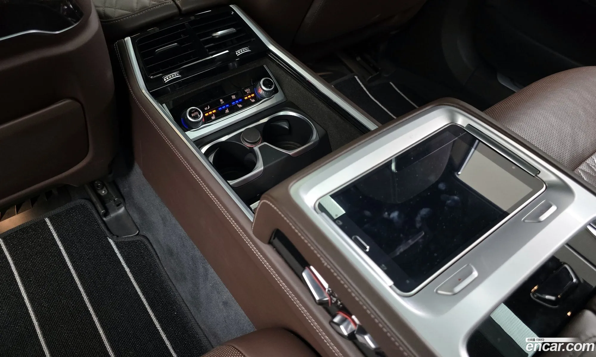 BMW 7 Series 2019 WBA7U2108LGF97889 — 18