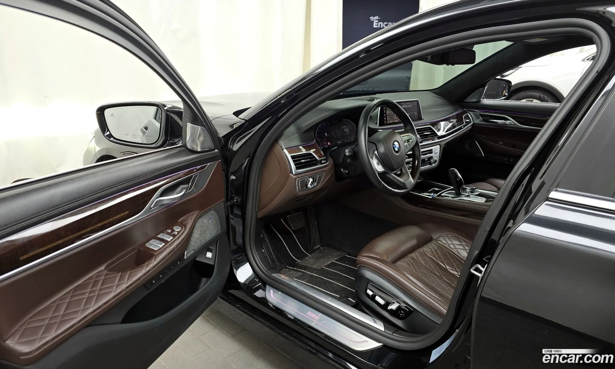 BMW 7 Series 2019 WBA7U2108LGF97889 — 7