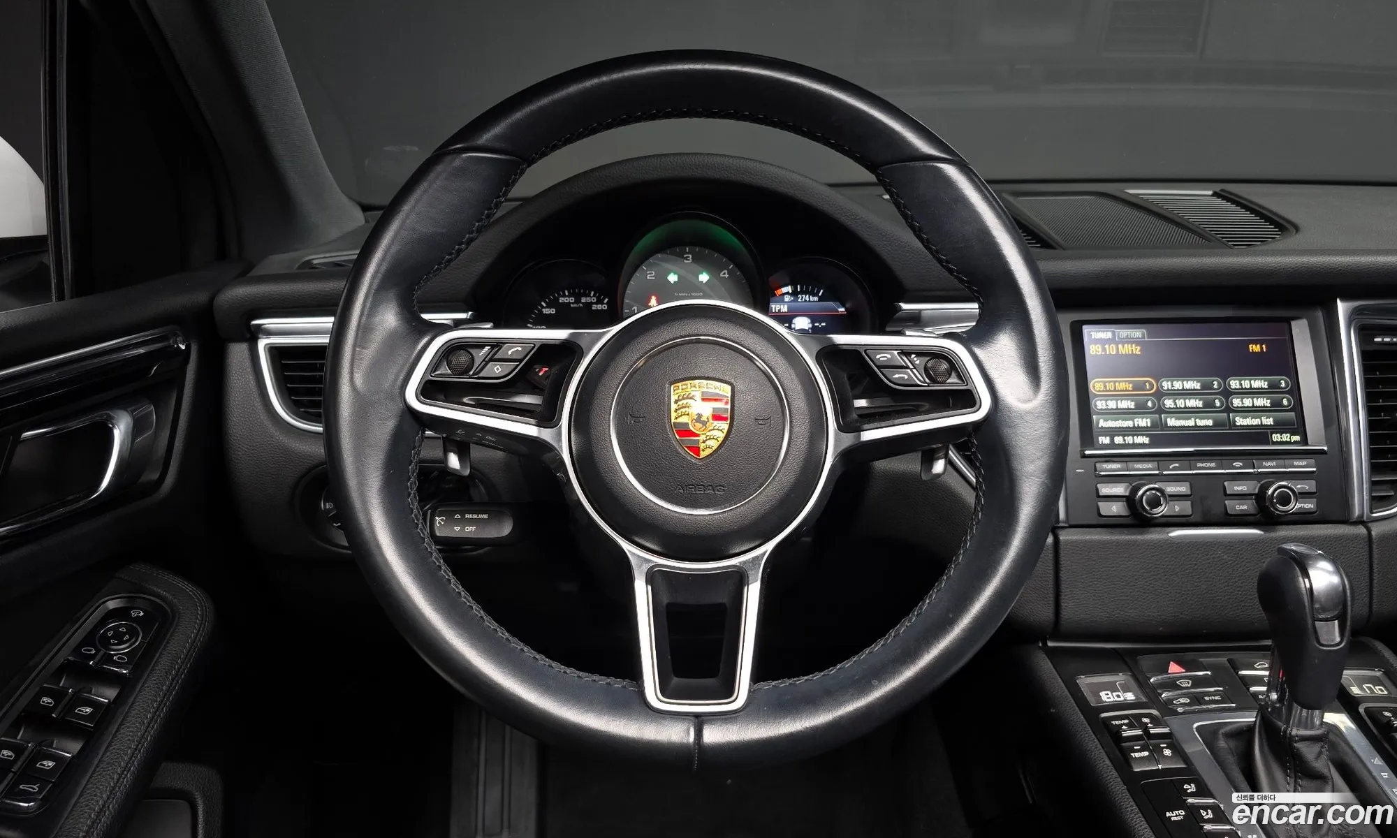 Porsche Macan 2015 WP1AD2958GLB61948 — 3