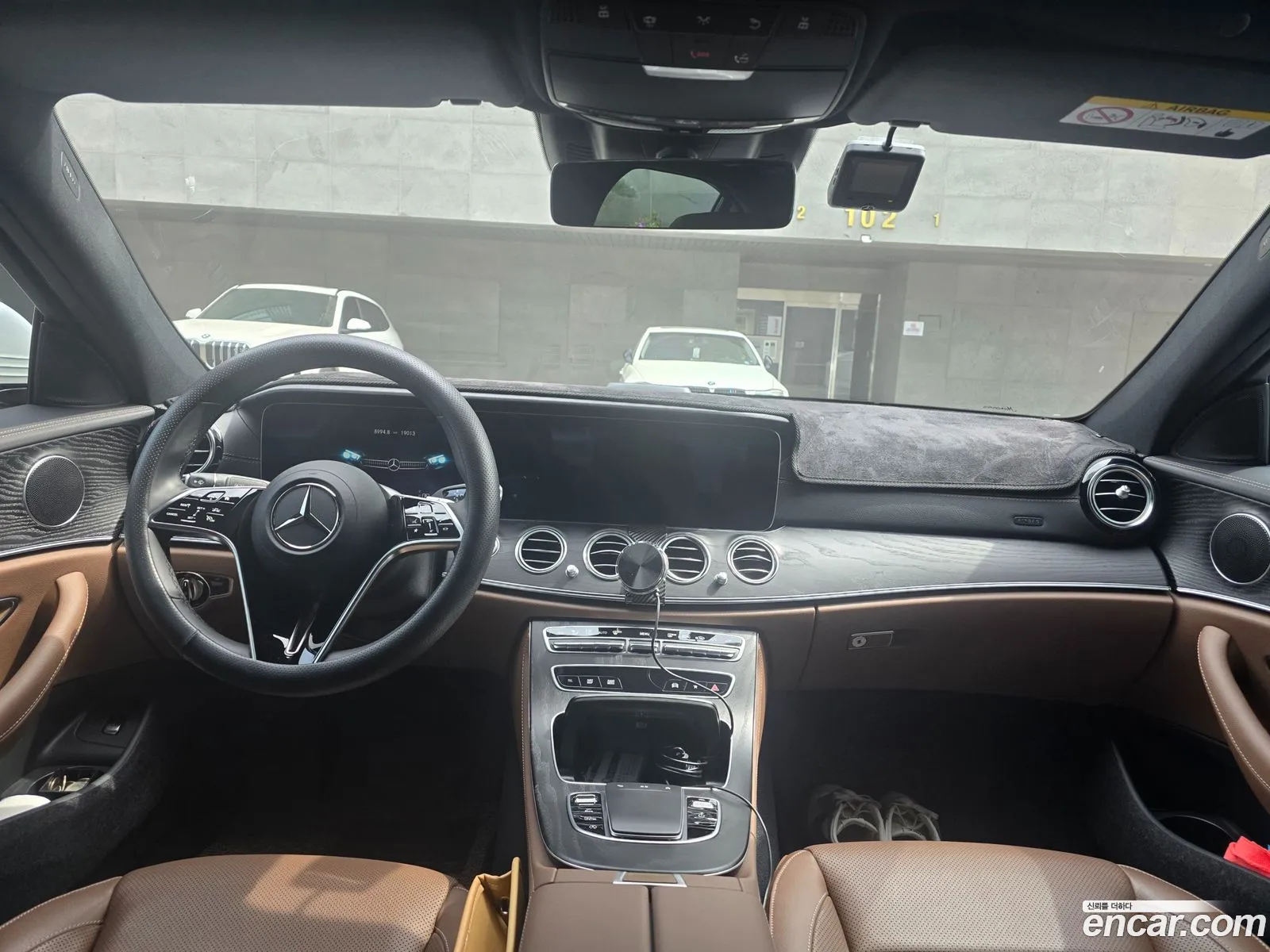 Mercedes-Benz E-Class W213 2023 — 12