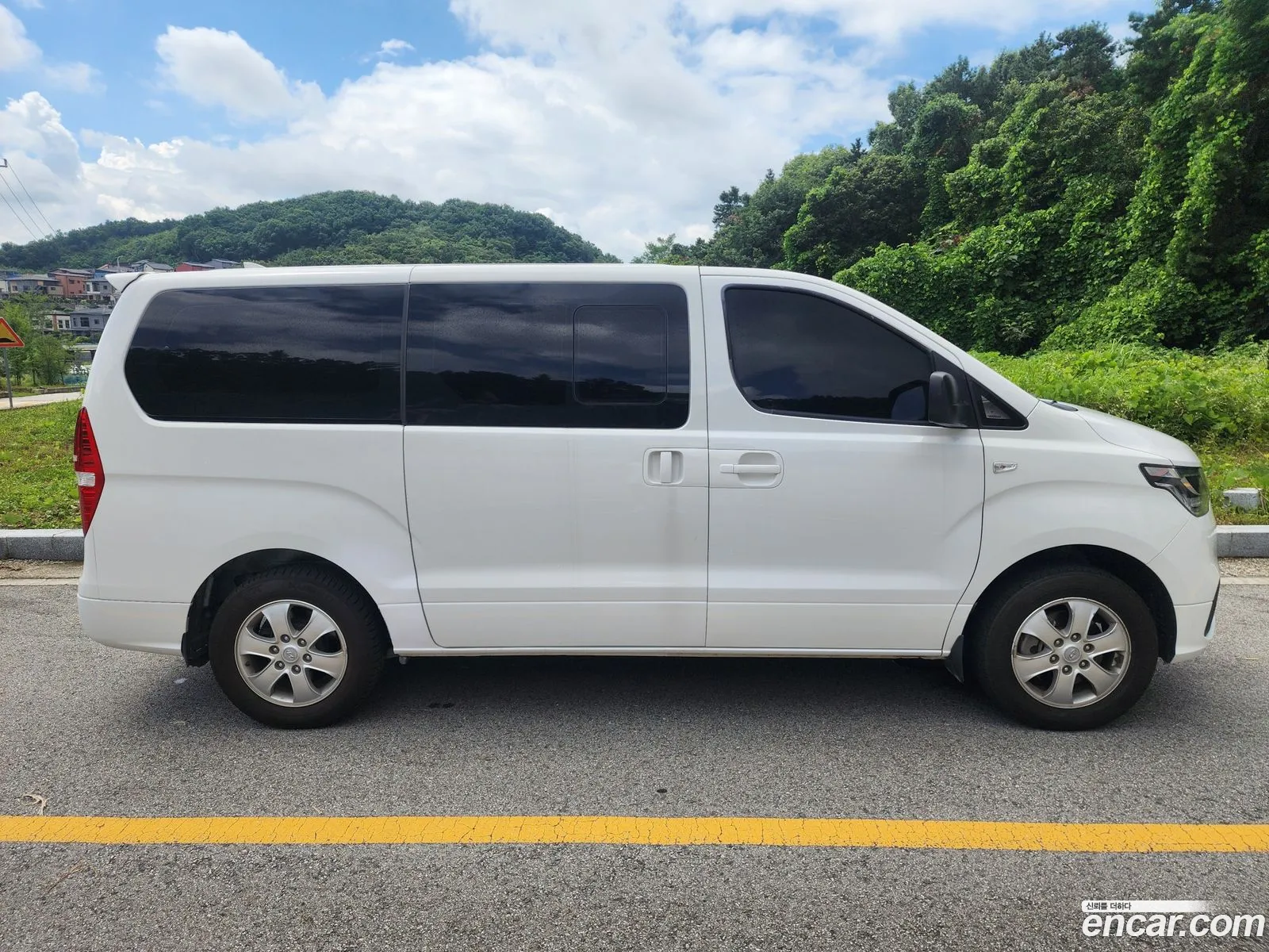 Hyundai Grand Starex 2018 — 18