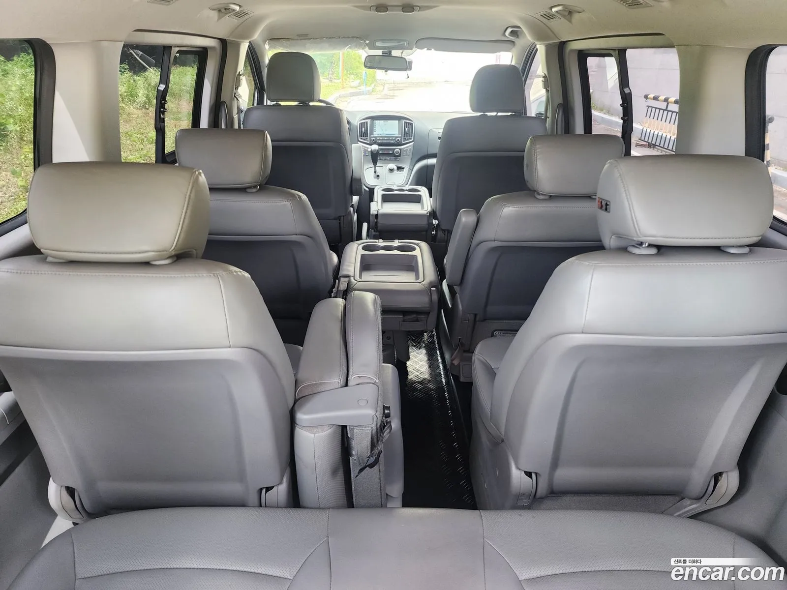 Hyundai Grand Starex 2018 — 10