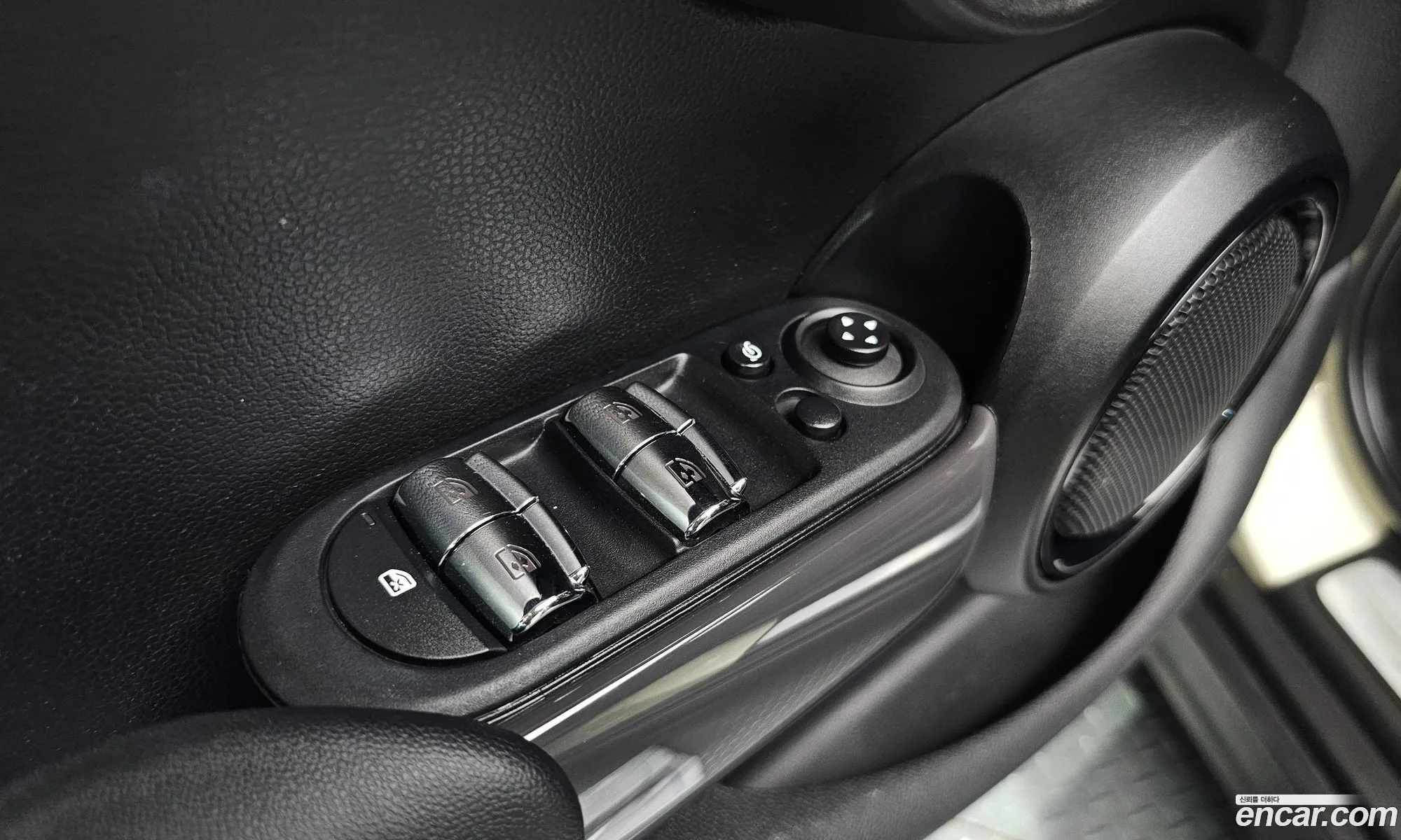Mini Cooper D 2015 — 17