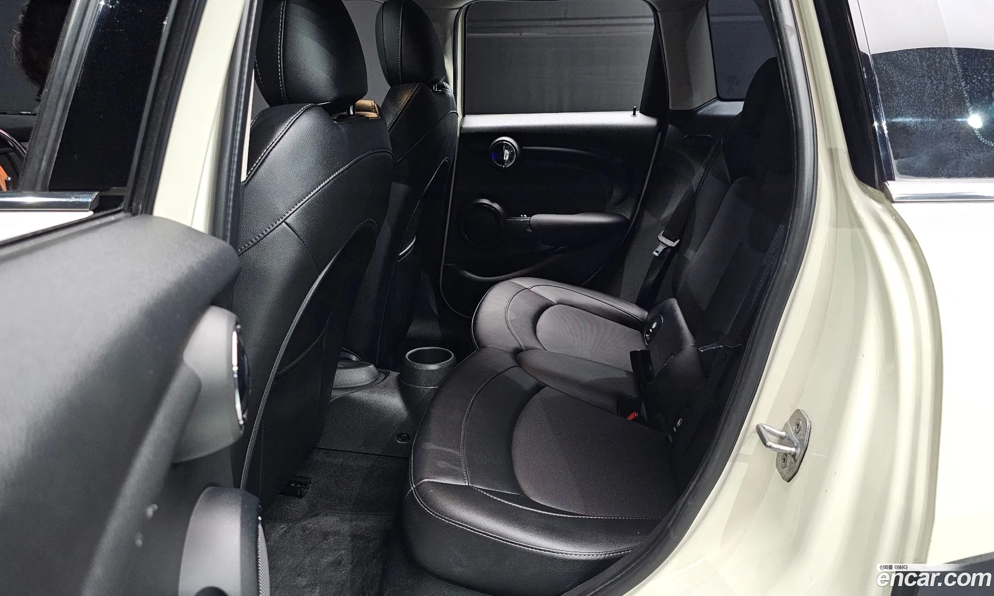 Mini Cooper D 2015 — 16