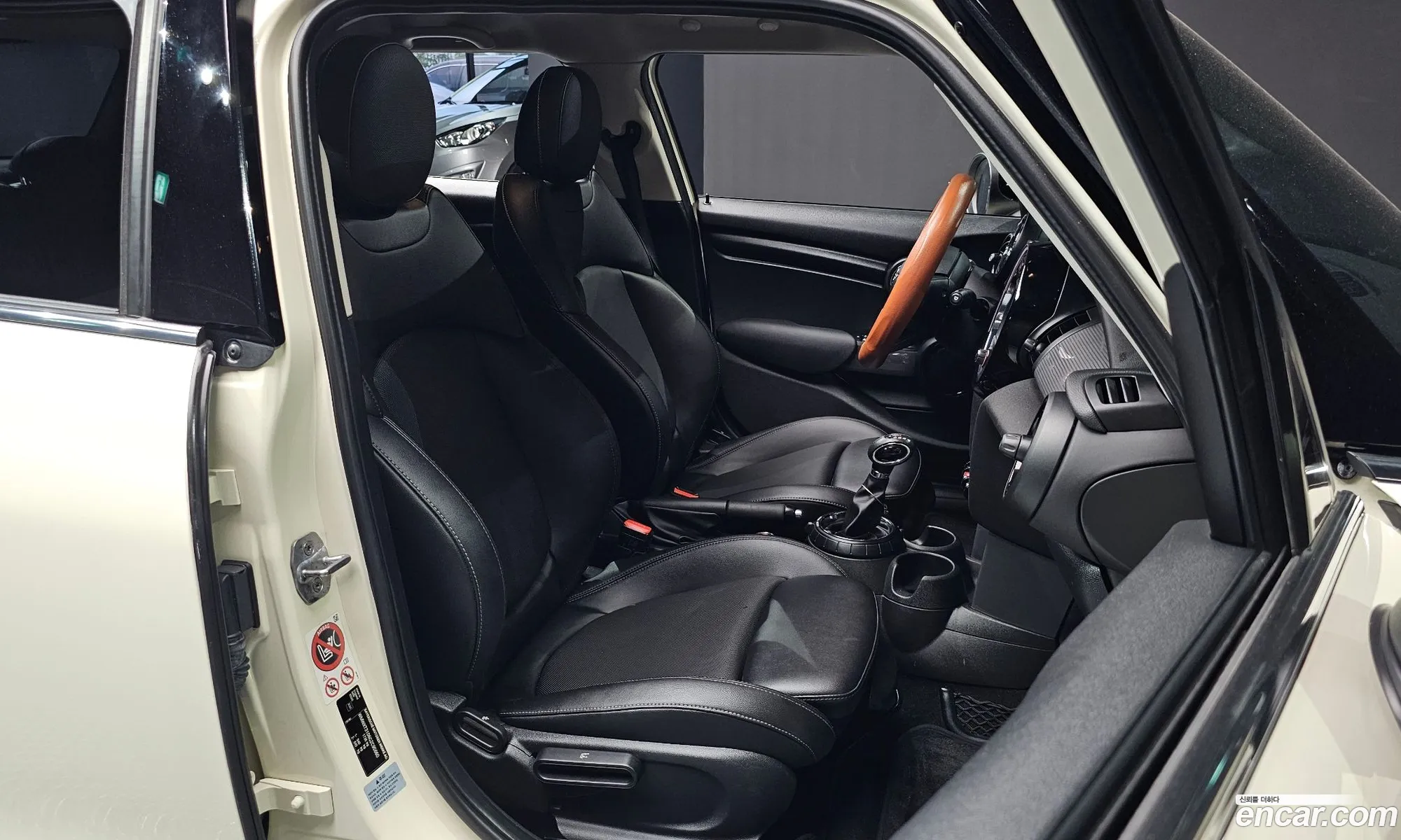 Mini Cooper D 2015 — 9
