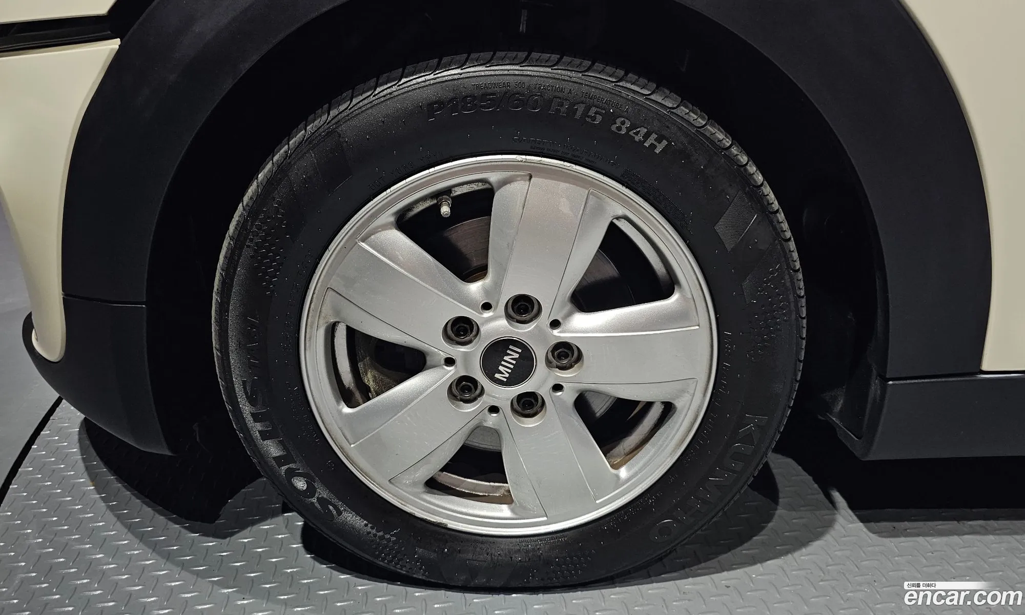 Mini Cooper D 2015 — 2