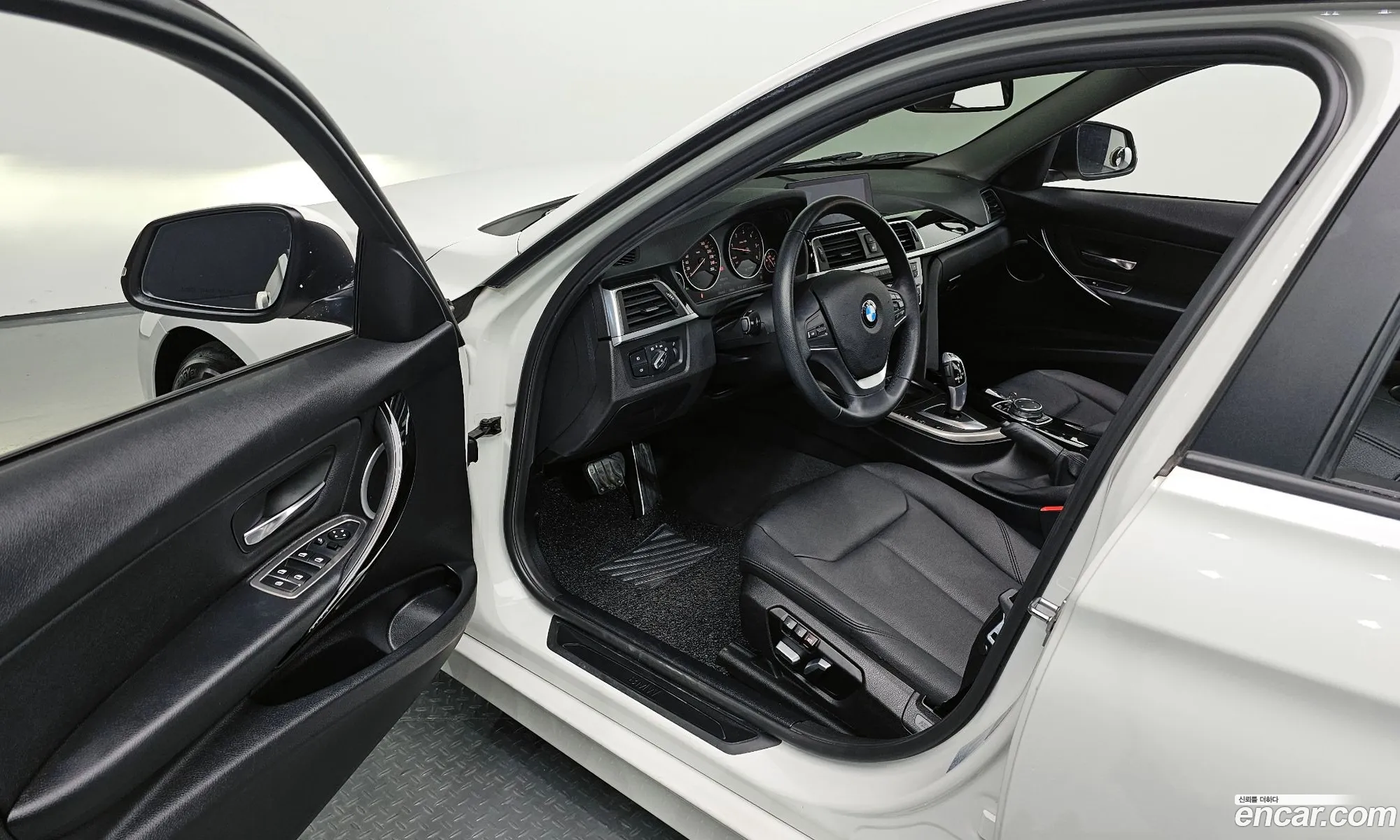 BMW 3 Series 2015 WBA8D1103GK655244 — 13