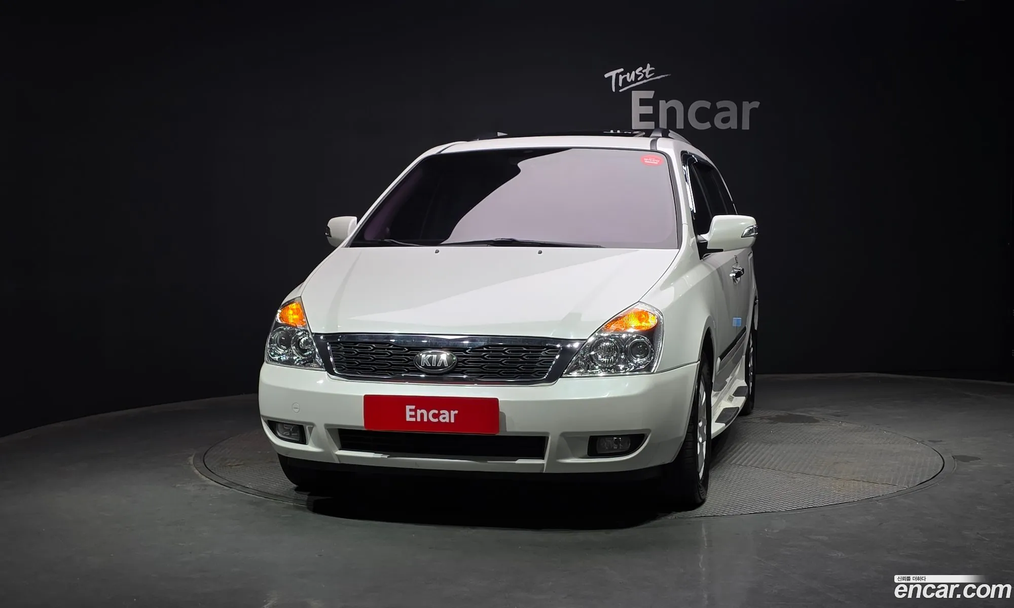 Kia Carnival R 2013 — 13