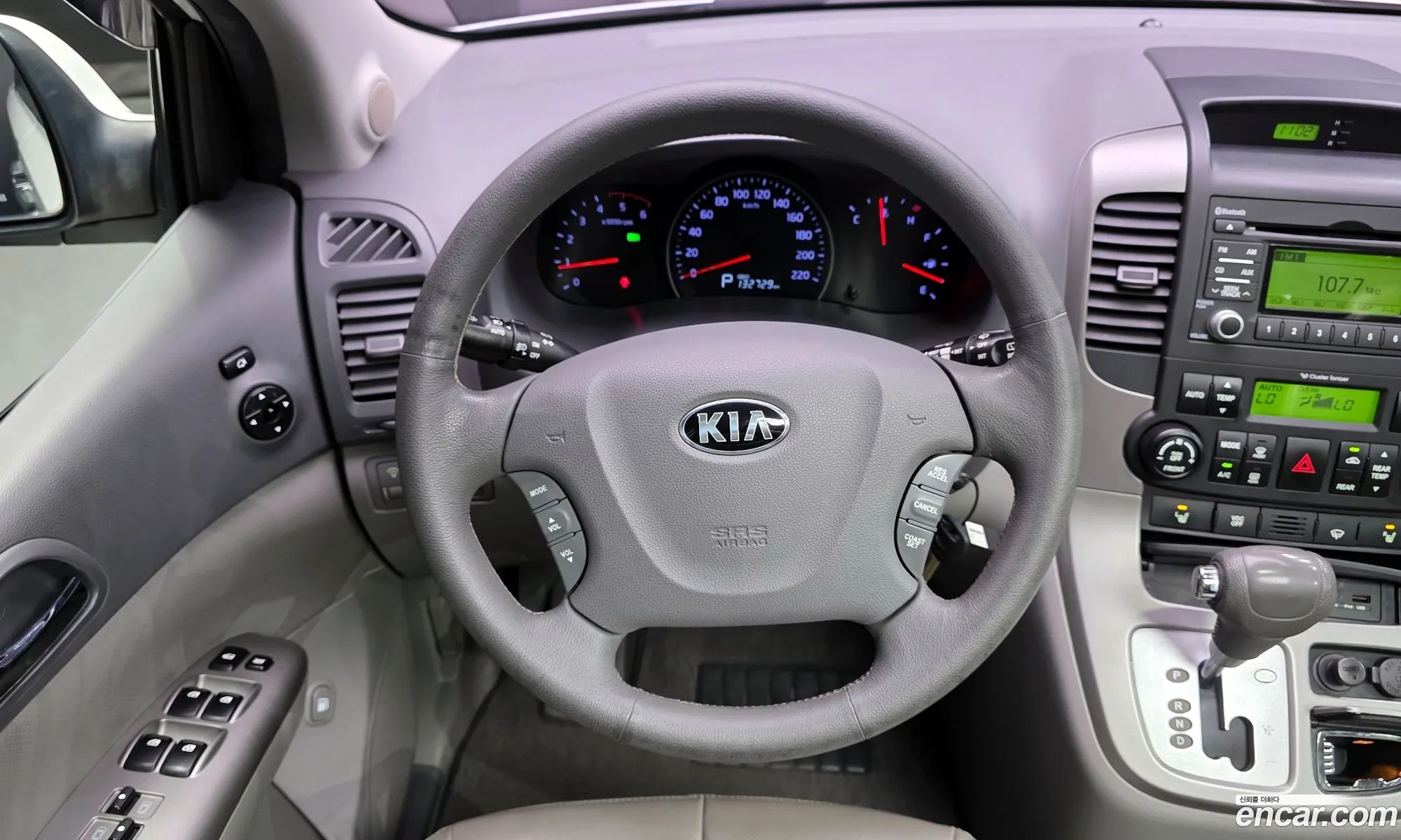 Kia Carnival R 2013 — 11