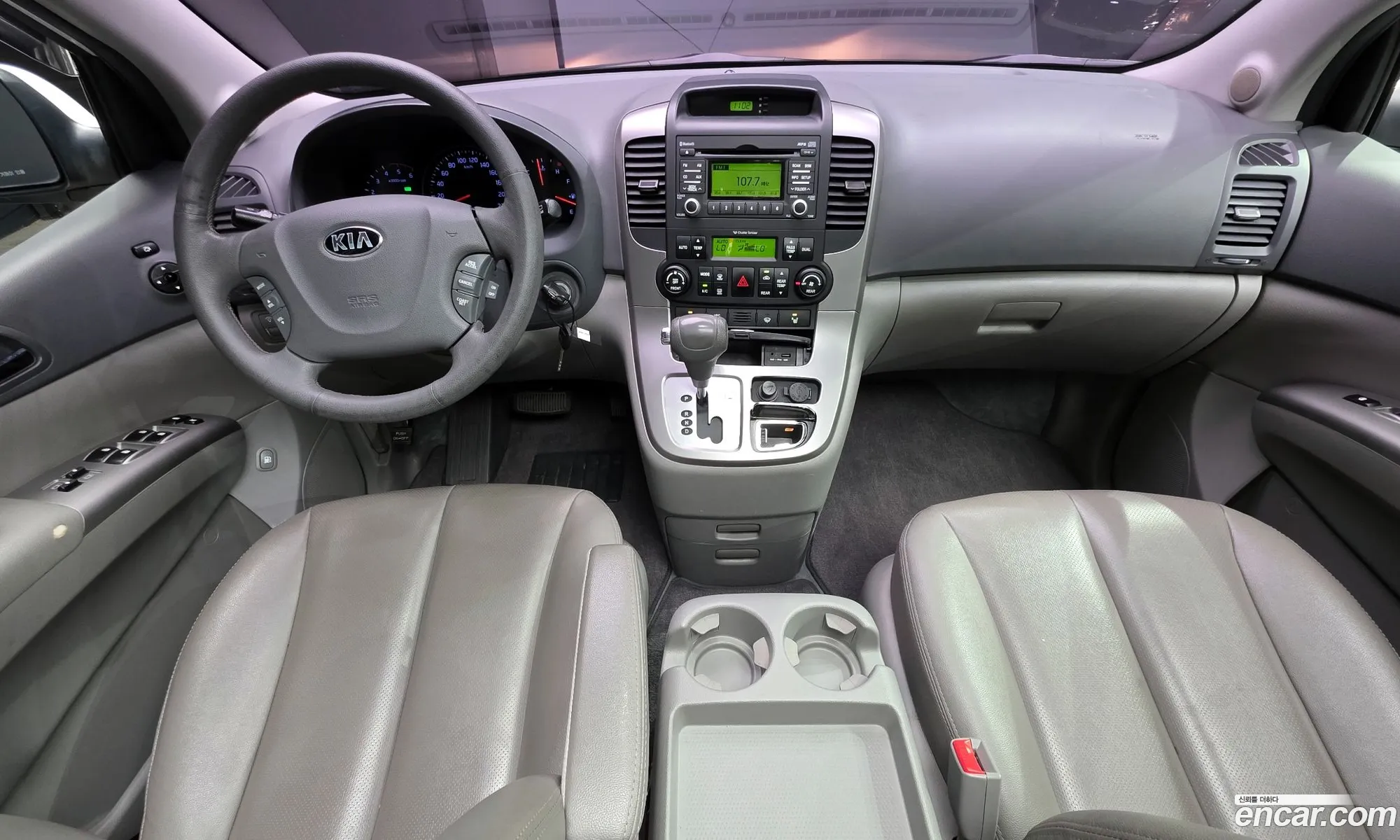 Kia Carnival R 2013 — 2