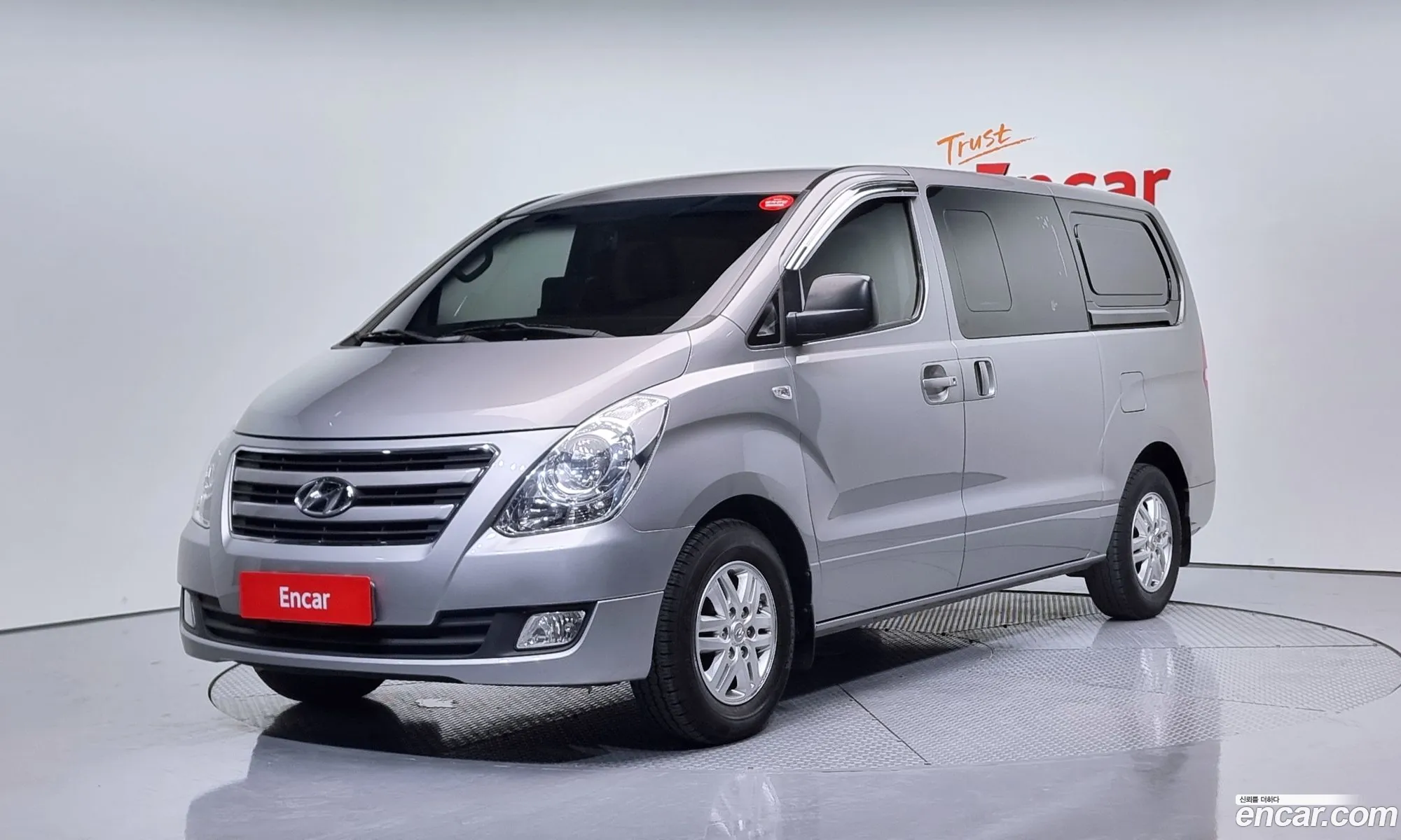 Hyundai Grand Starex 2016 — 18